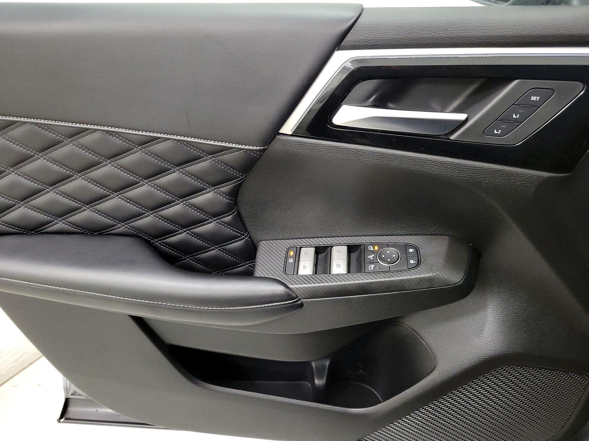 Thumbnail: 2022 Mitsubishi Outlander - 12