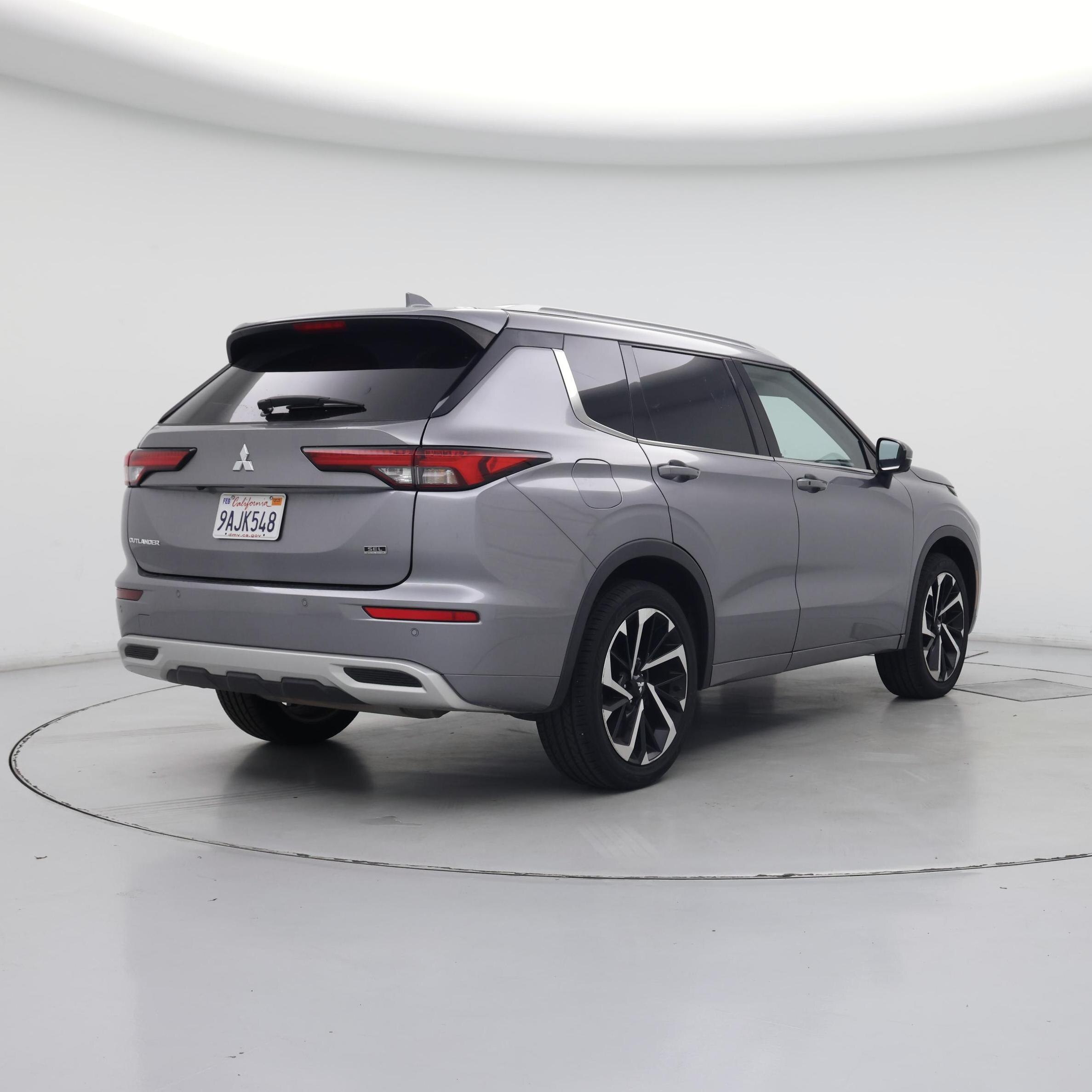 Thumbnail: 2022 Mitsubishi Outlander - 8