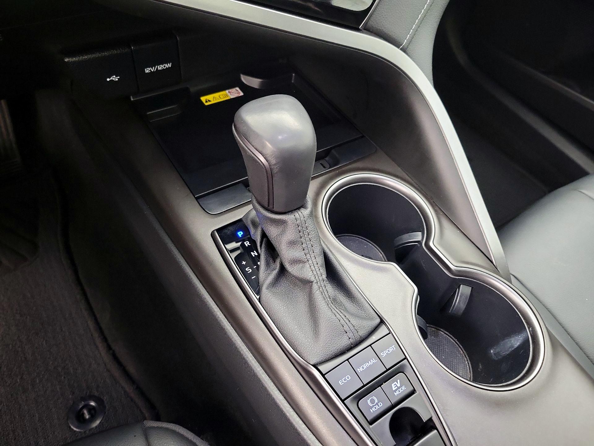 Thumbnail: 2022 Toyota Camry - 18