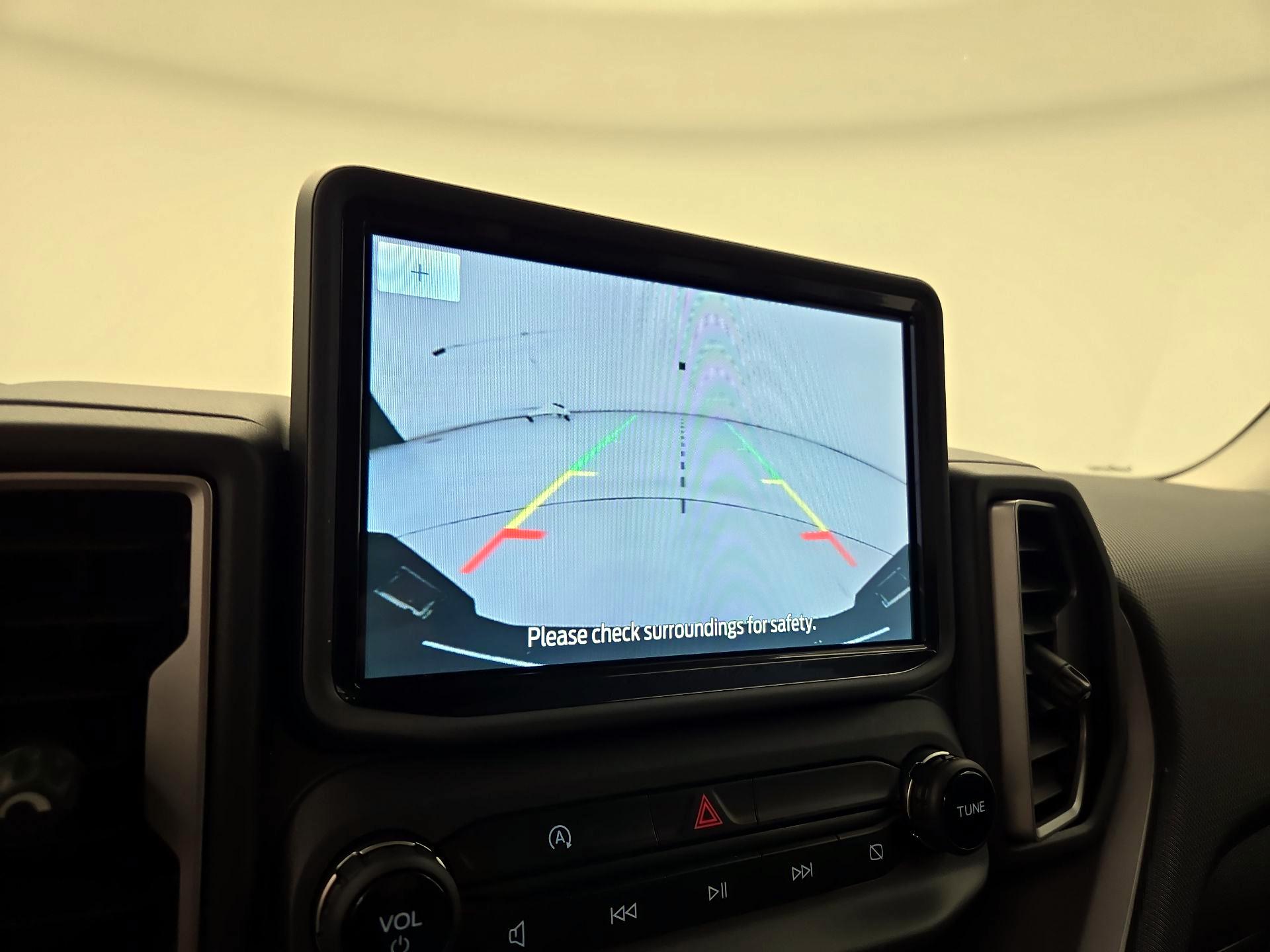 Thumbnail: 2022 Ford Bronco Sport - 14