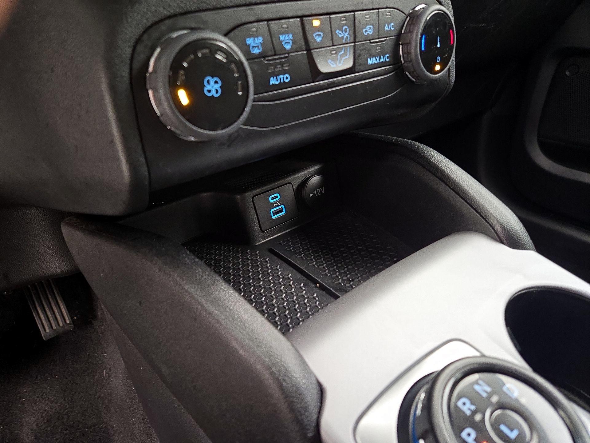 Thumbnail: 2022 Ford Bronco Sport - 18