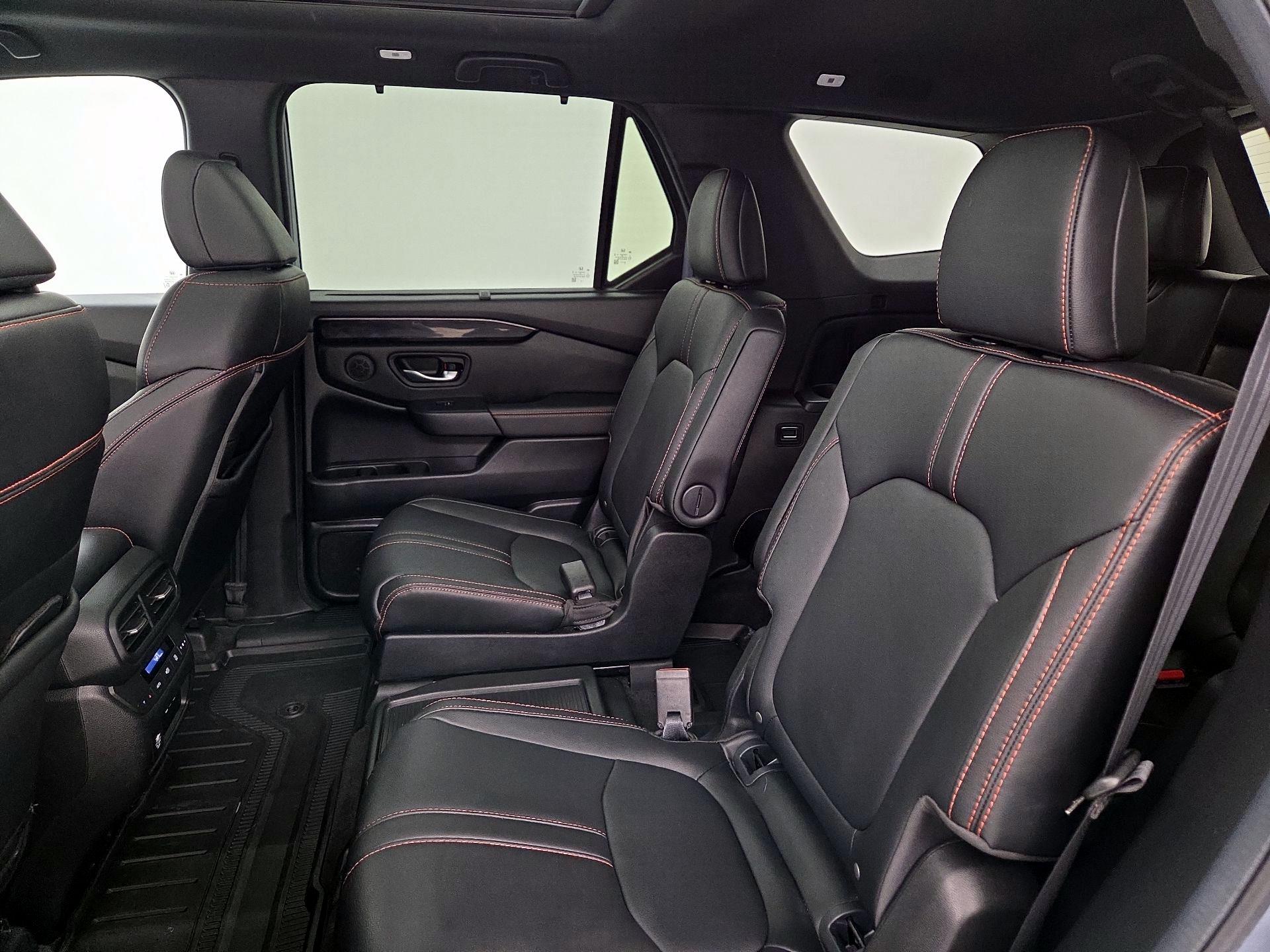 Thumbnail: 2025 Honda Pilot - 20