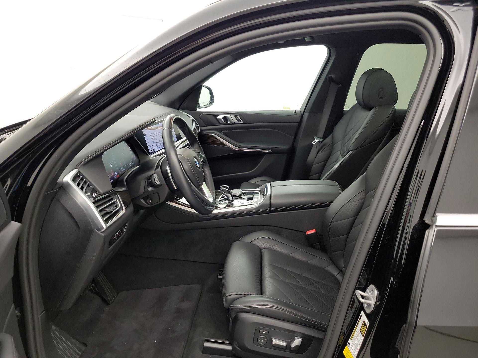 Thumbnail: 2023 BMW X5 - 11