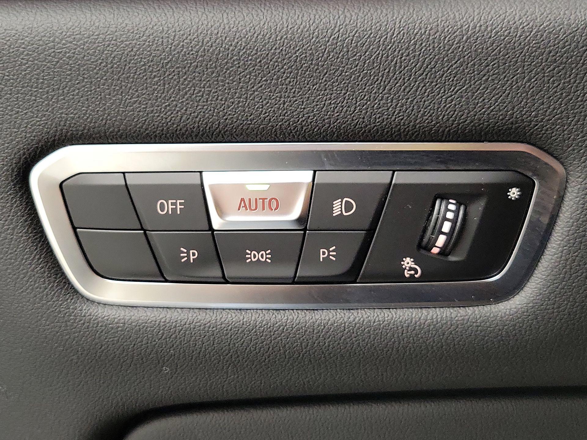 Thumbnail: 2023 BMW X5 - 13