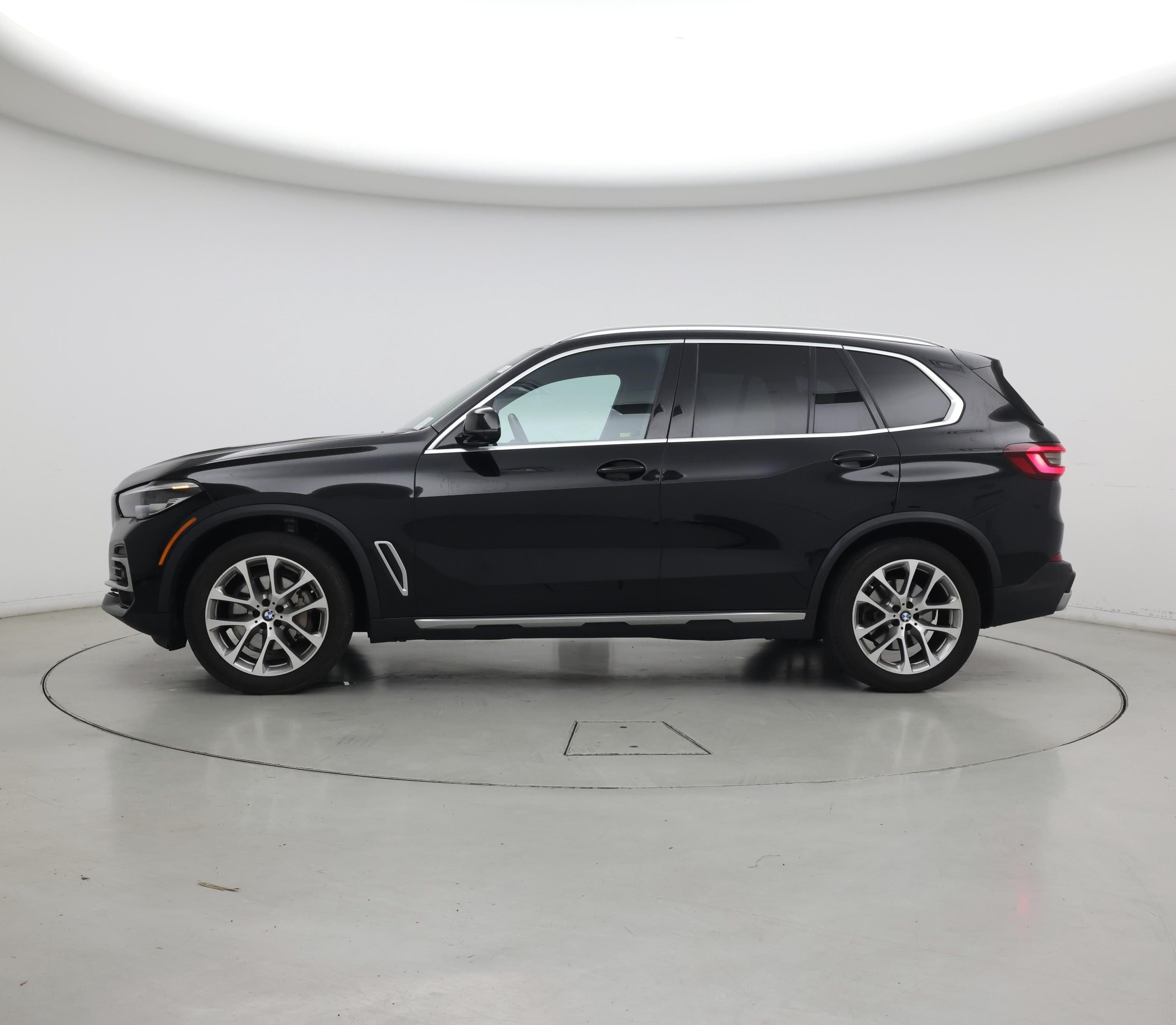 Thumbnail: 2023 BMW X5 - 3