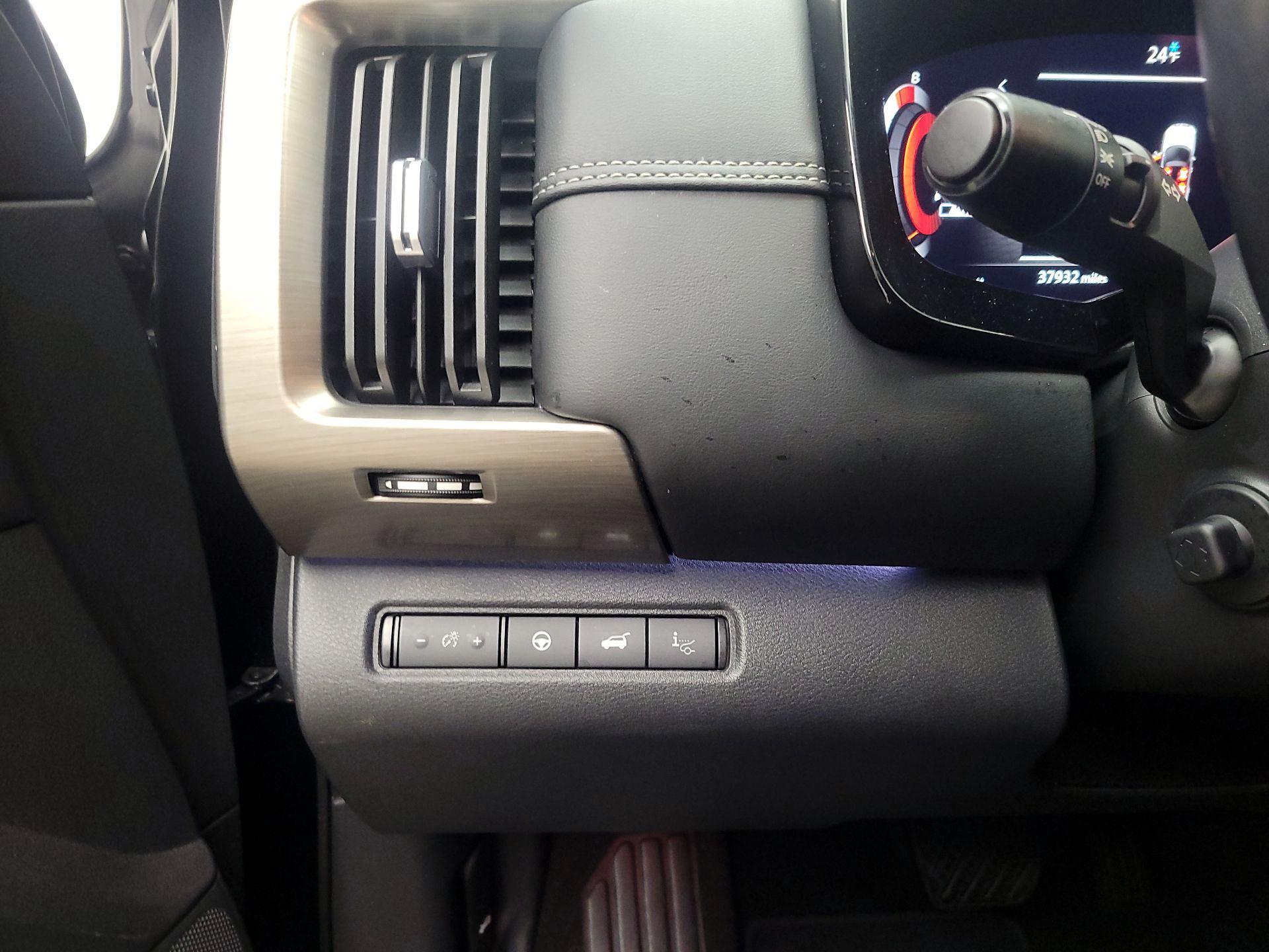 Thumbnail: 2023 Nissan Pathfinder - 13