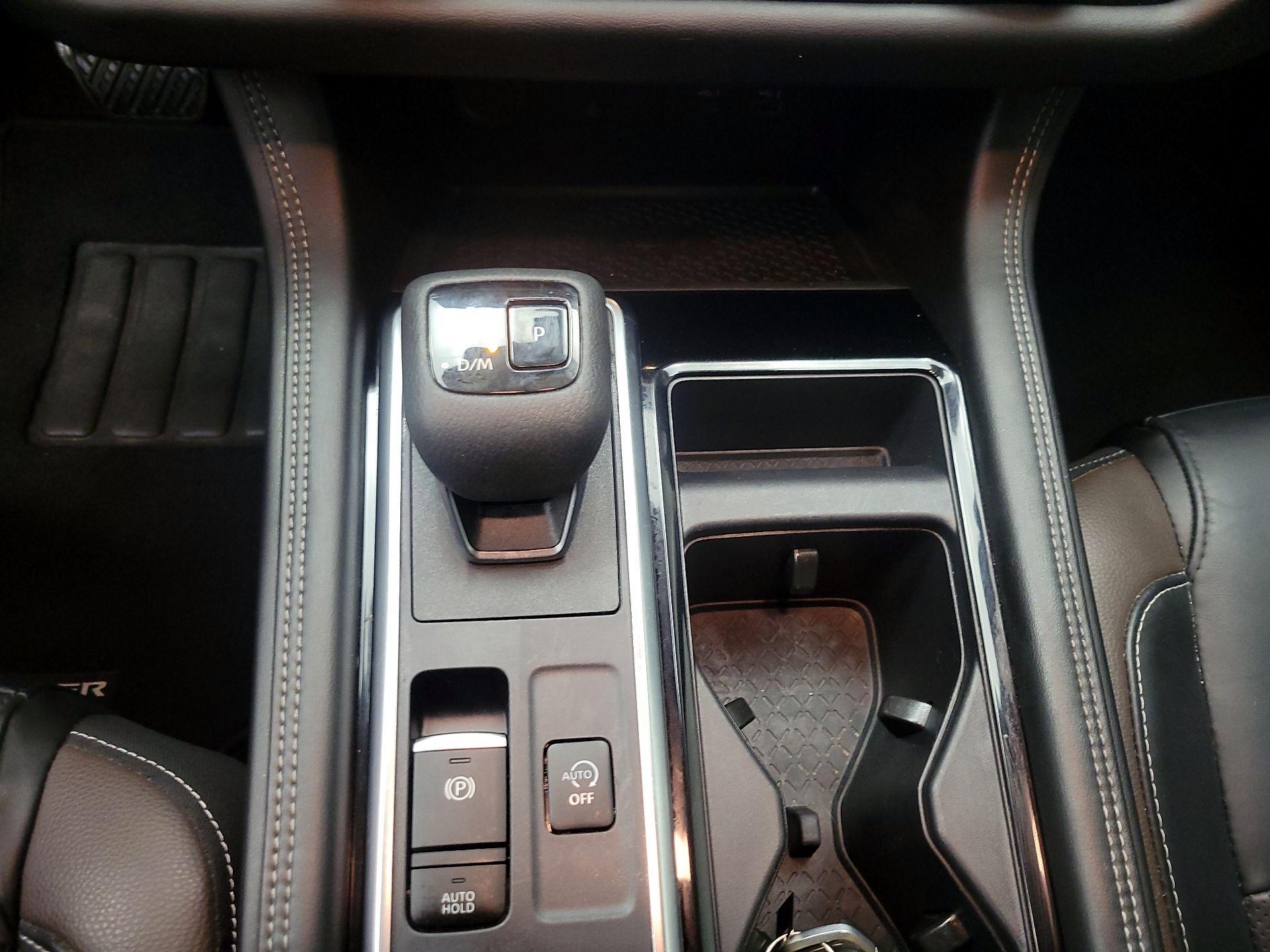 Thumbnail: 2023 Nissan Pathfinder - 17