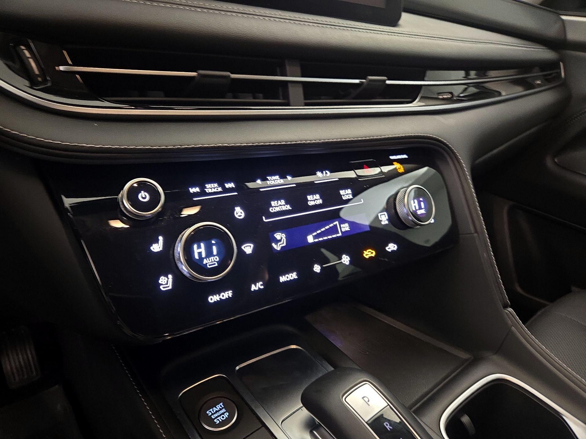 Thumbnail: 2023 INFINITI QX60 - 17