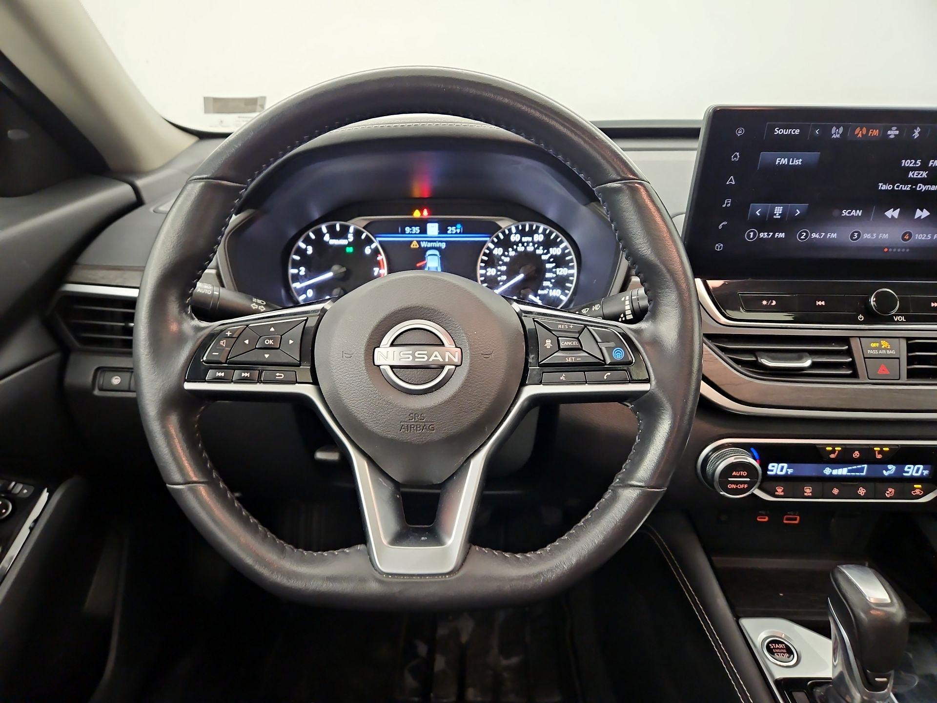 Thumbnail: 2023 Nissan Altima - 10