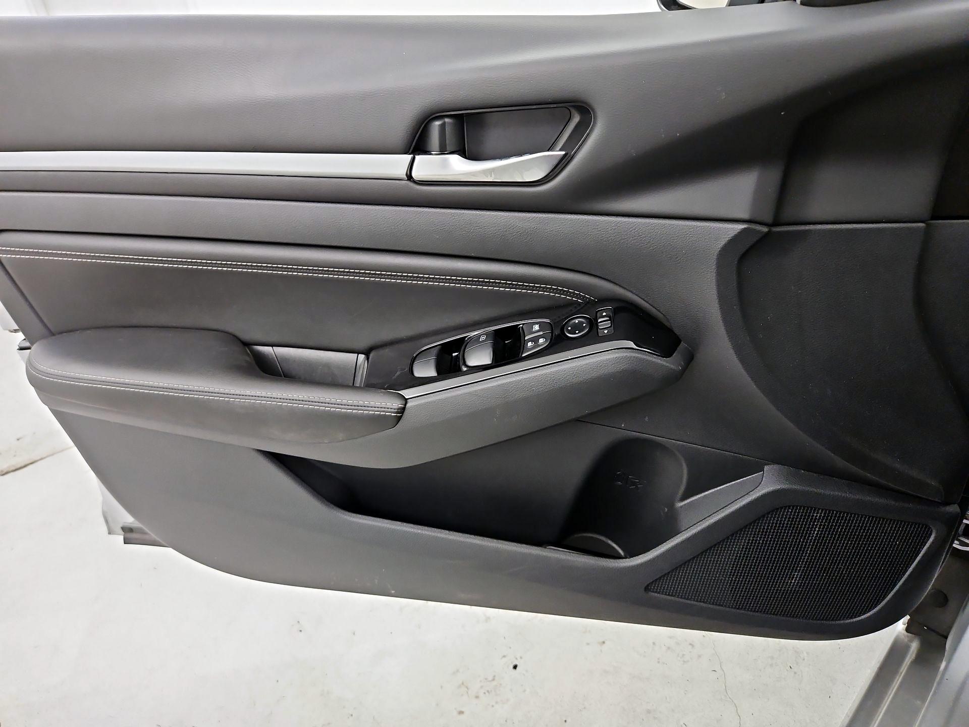 Thumbnail: 2023 Nissan Altima - 12