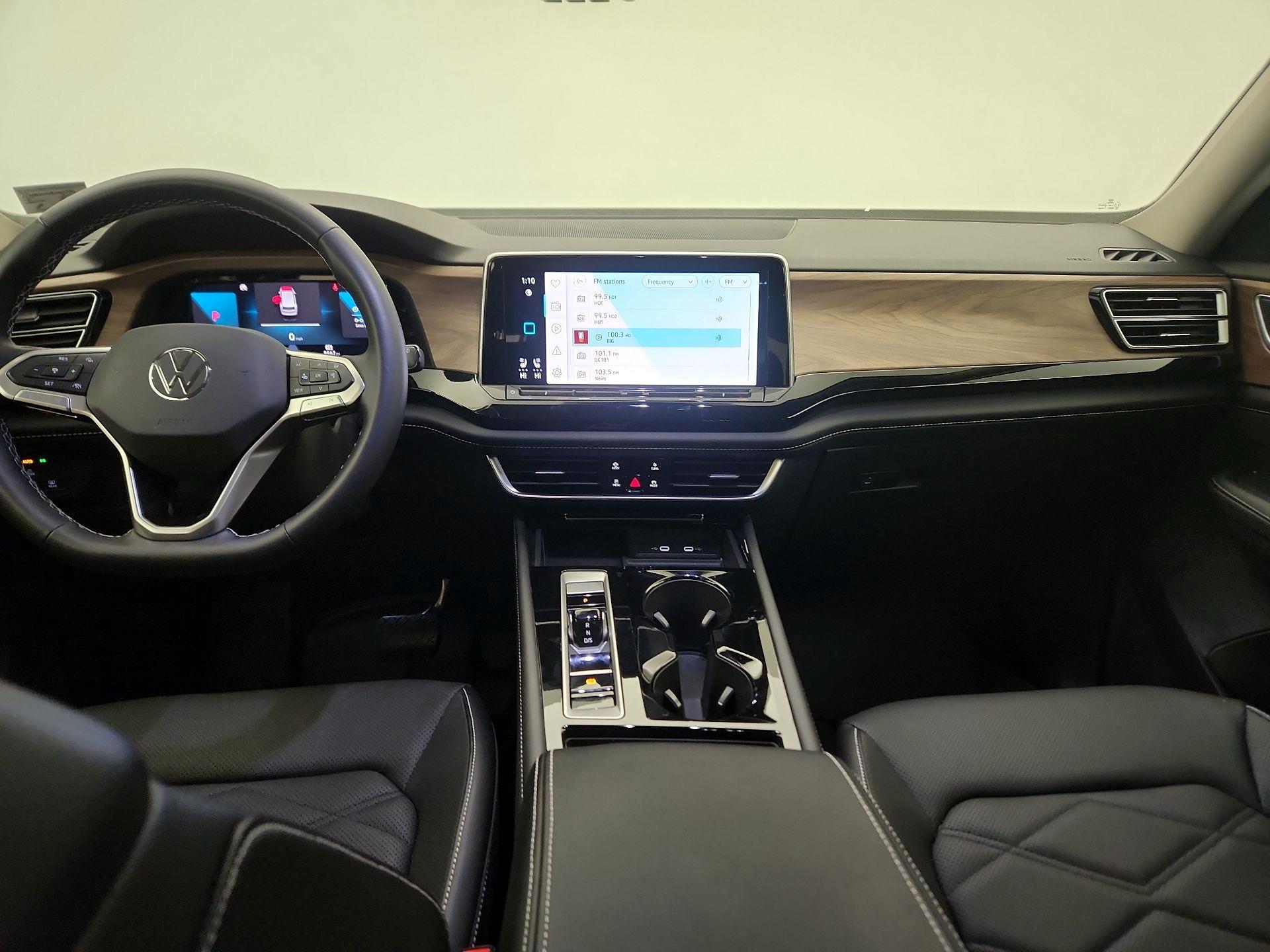 Thumbnail: 2024 Volkswagen Atlas - 9