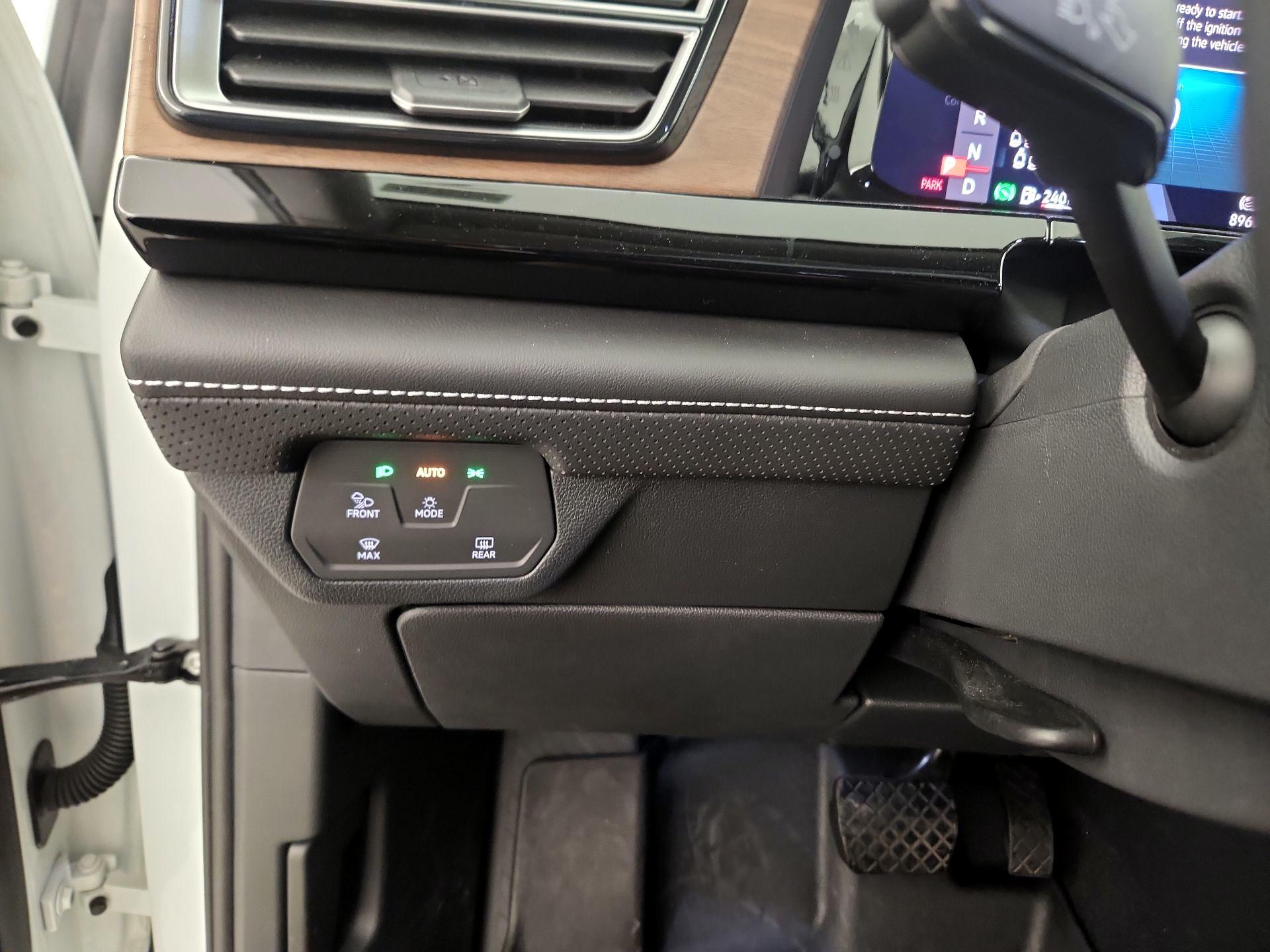 Thumbnail: 2024 Volkswagen Atlas - 13