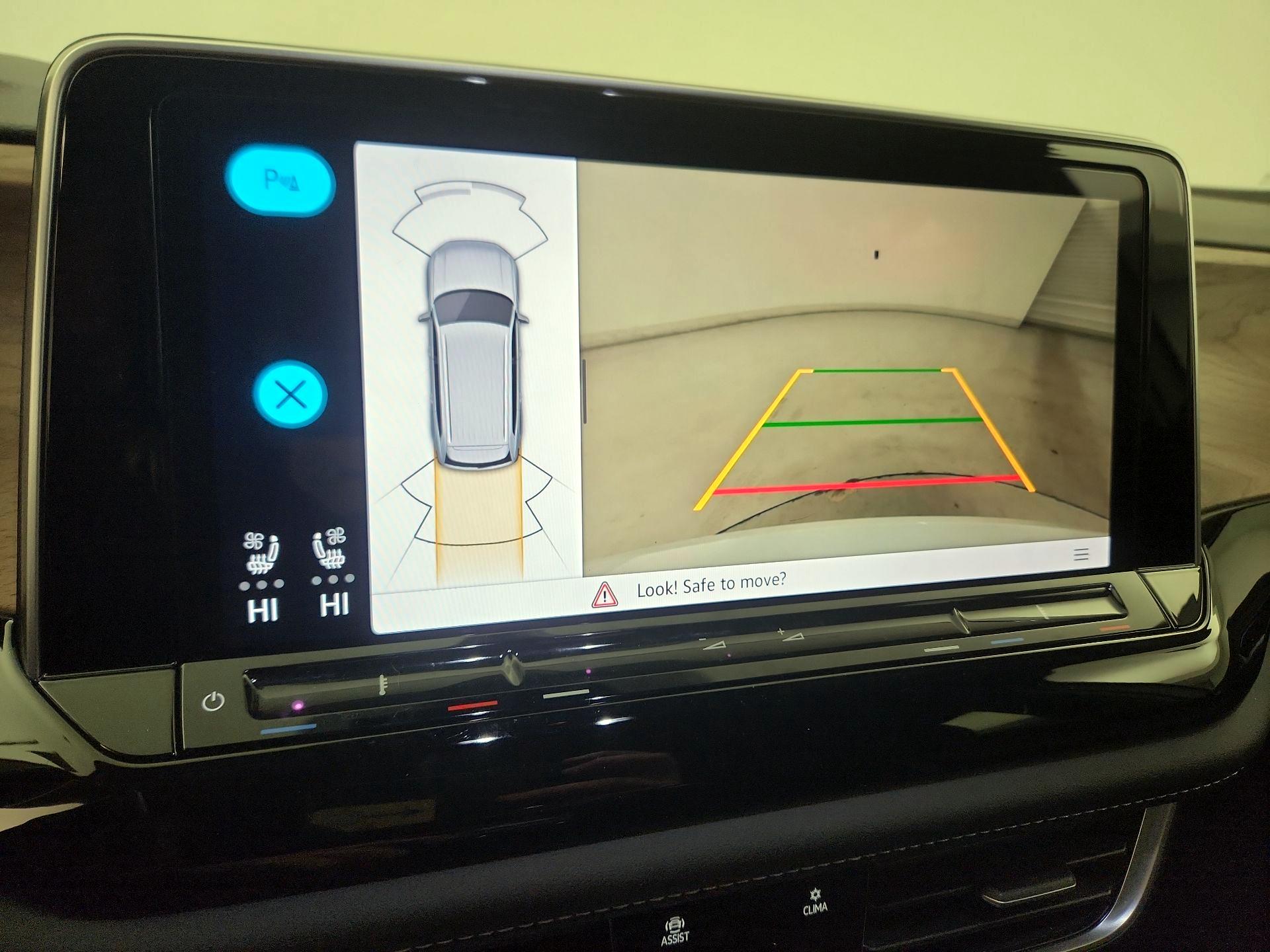 Thumbnail: 2024 Volkswagen Atlas - 14