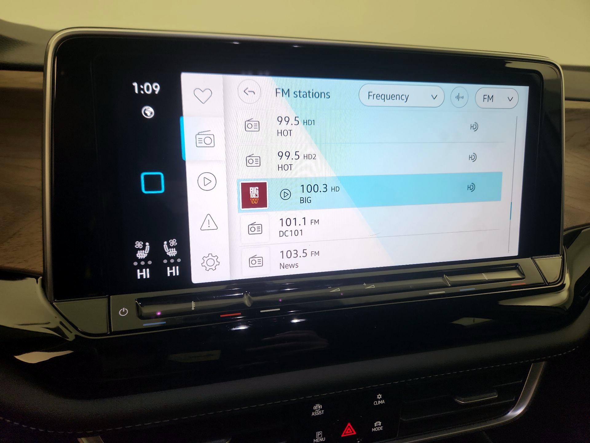 Thumbnail: 2024 Volkswagen Atlas - 16