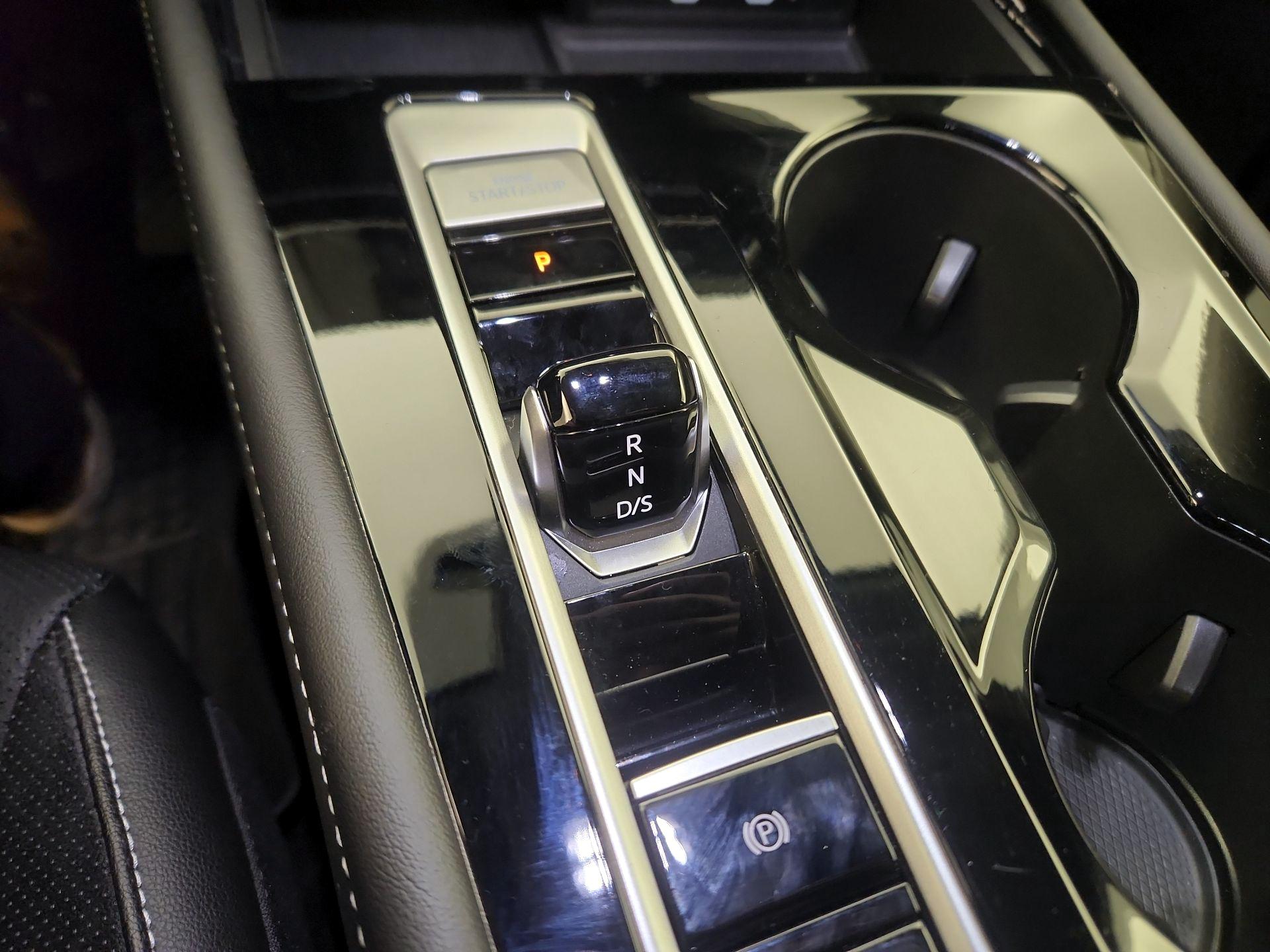 Thumbnail: 2024 Volkswagen Atlas - 17