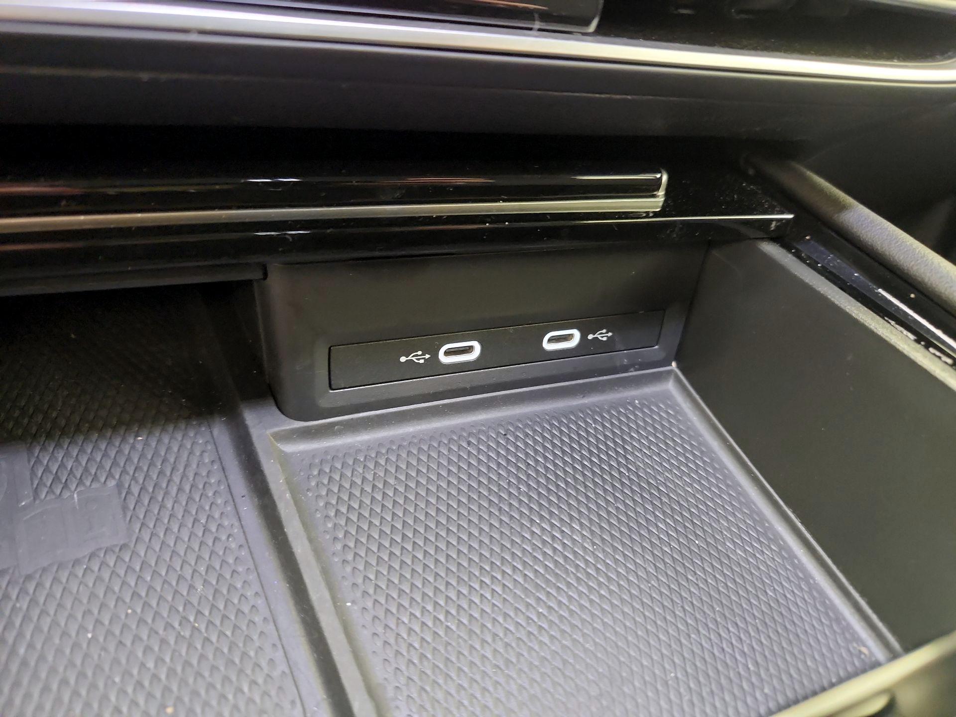 Thumbnail: 2024 Volkswagen Atlas - 18