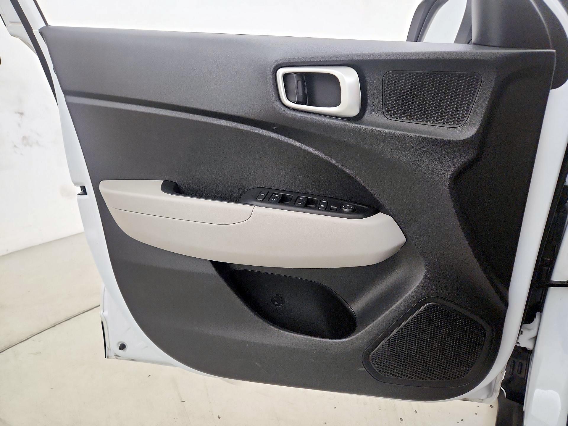 Thumbnail: 2024 Hyundai Venue - 12