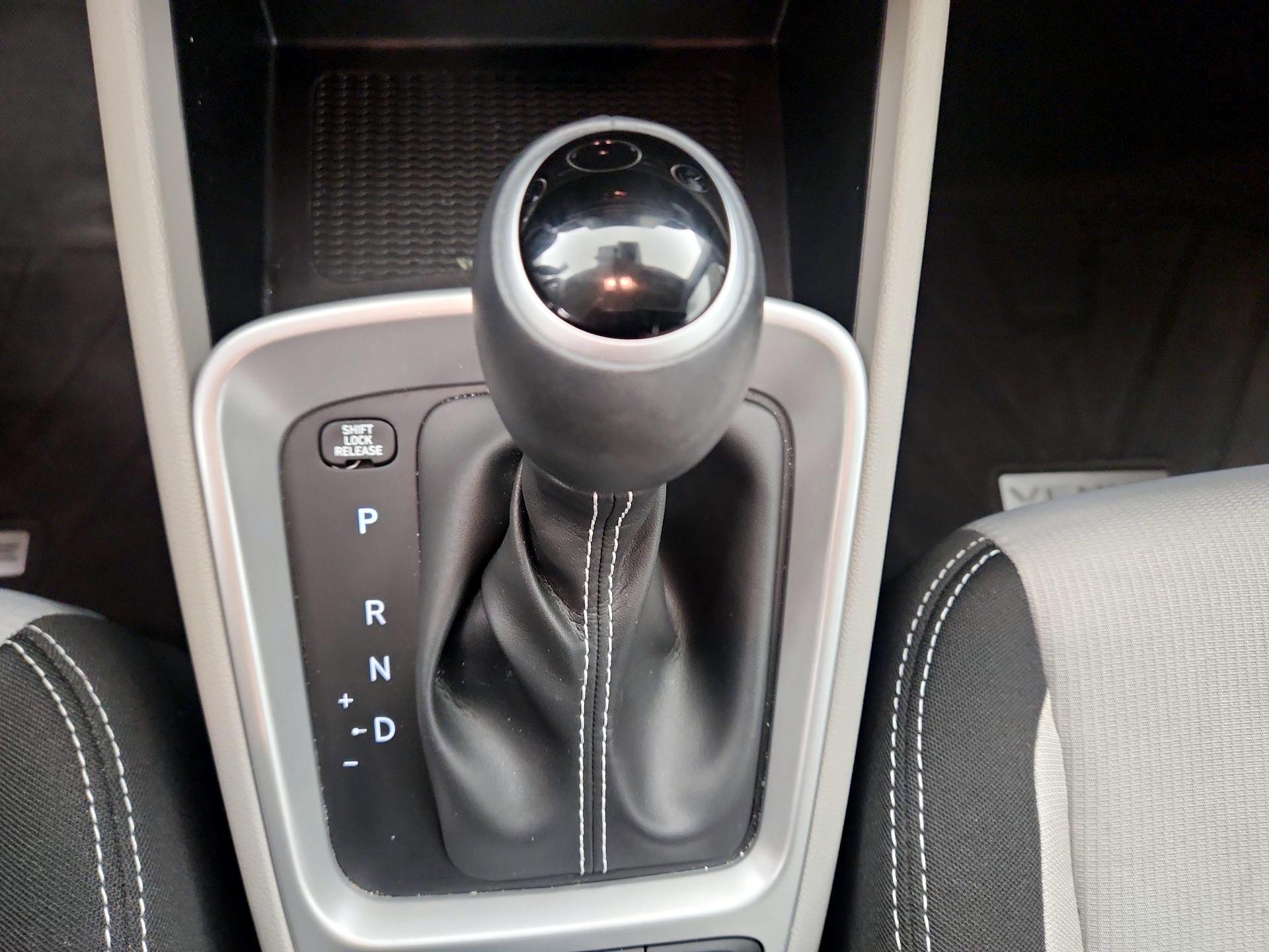 Thumbnail: 2024 Hyundai Venue - 17