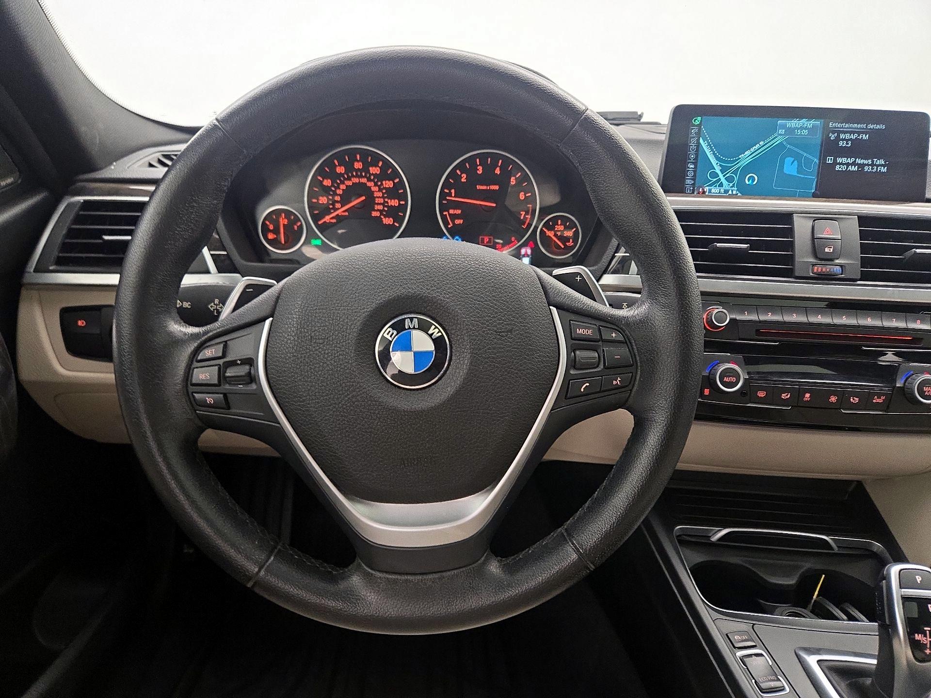 Thumbnail: 2016 BMW 3 Series - 10