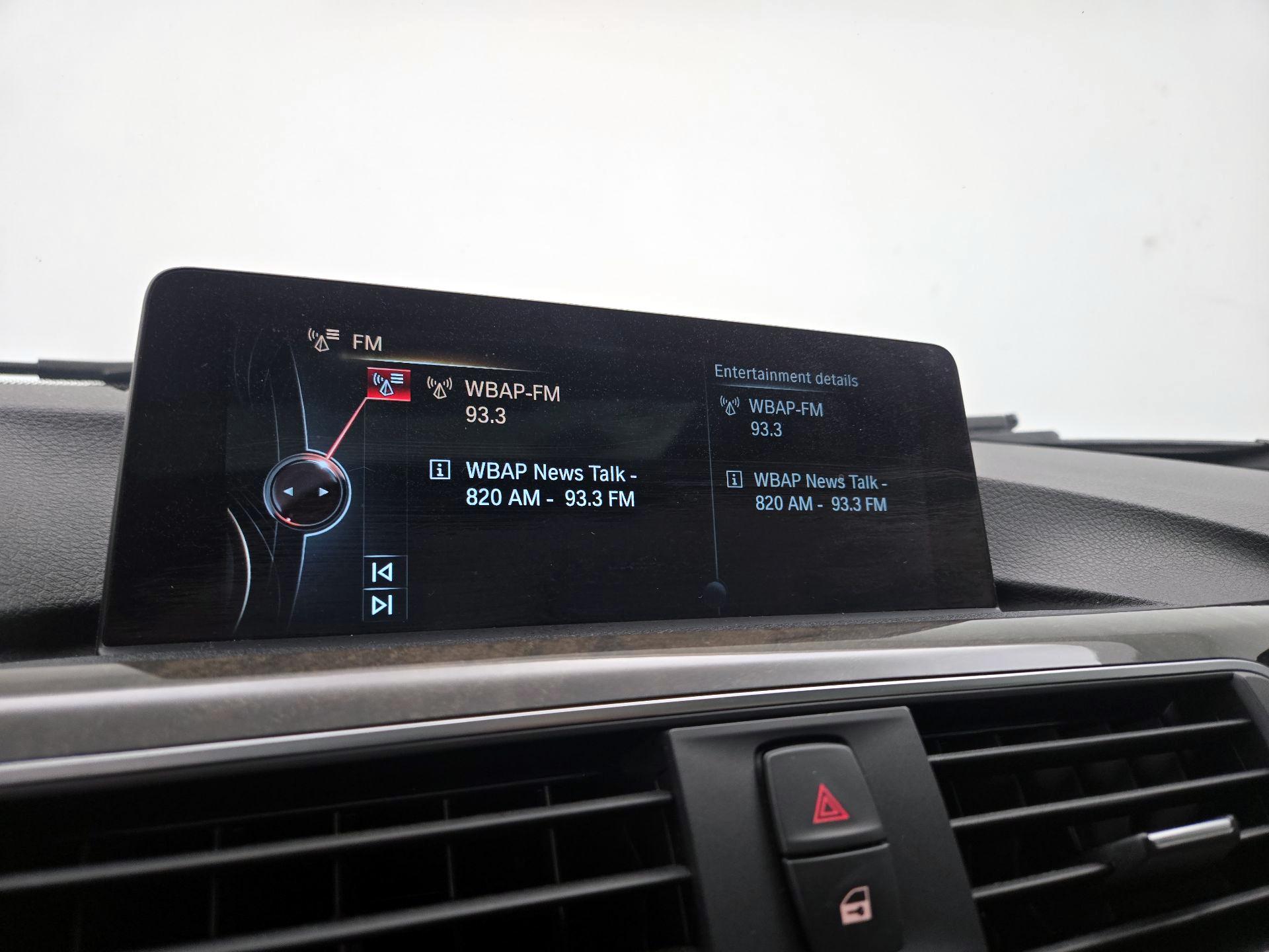 Thumbnail: 2016 BMW 3 Series - 16