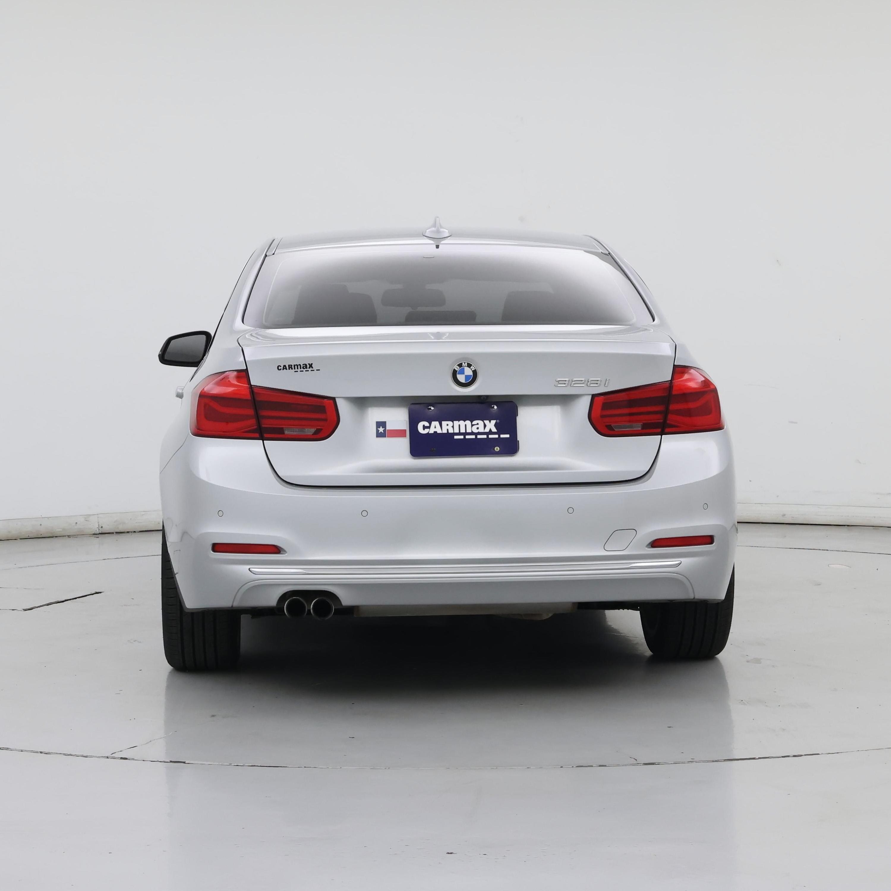 Thumbnail: 2016 BMW 3 Series - 6