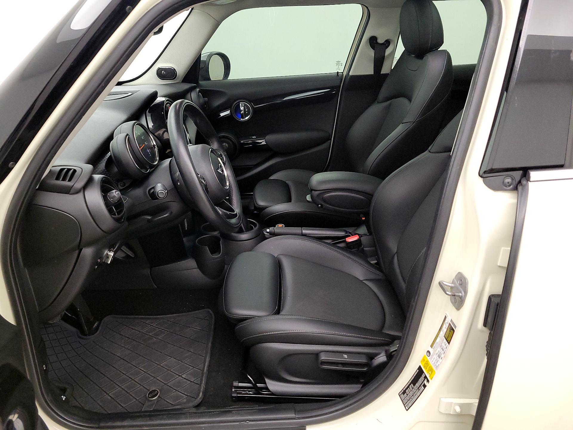 Thumbnail: 2018 MINI Cooper Hardtop - 11