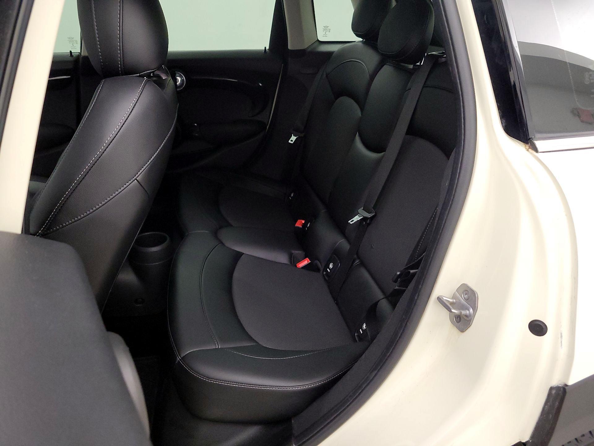 Thumbnail: 2018 MINI Cooper Hardtop - 20