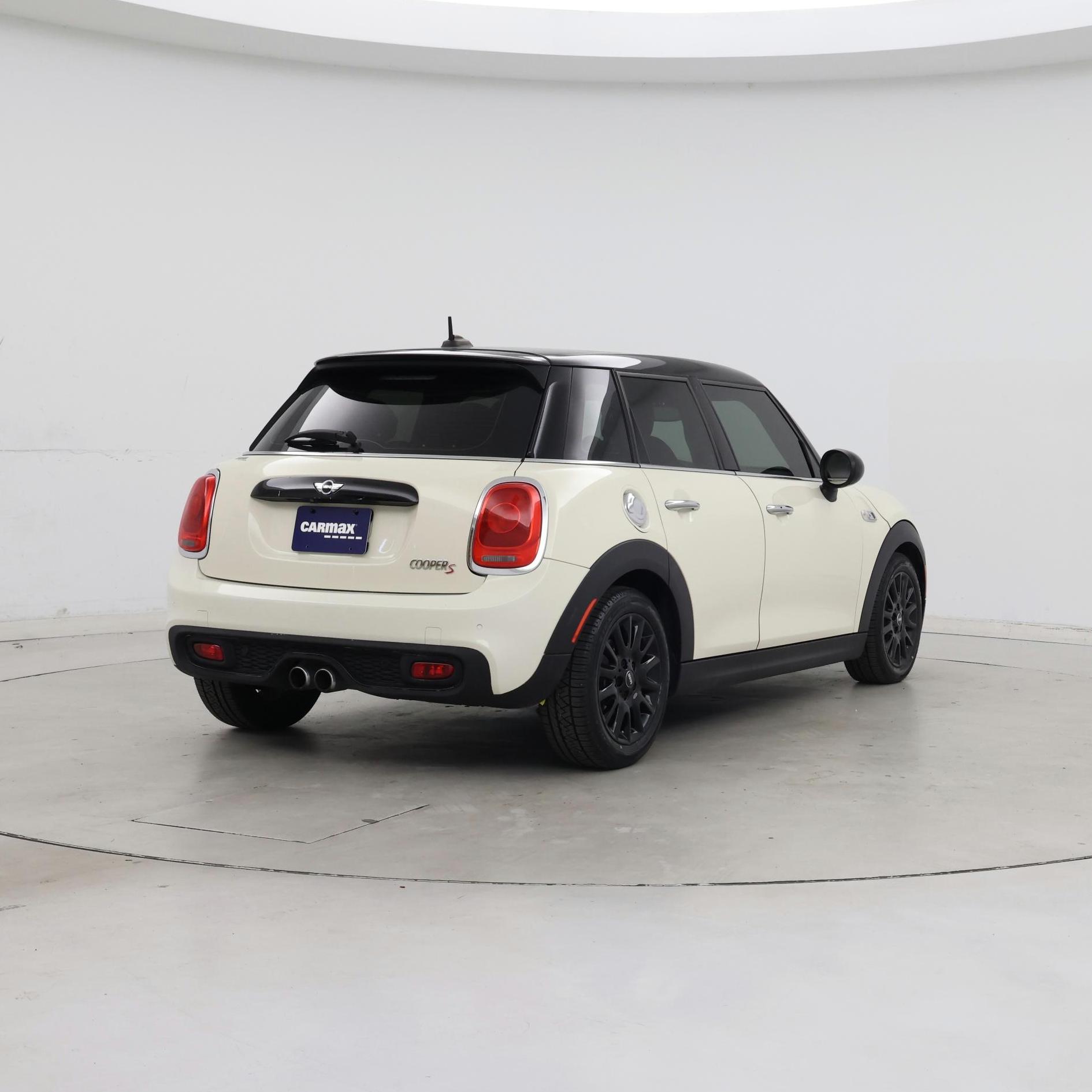 Thumbnail: 2018 MINI Cooper Hardtop - 8