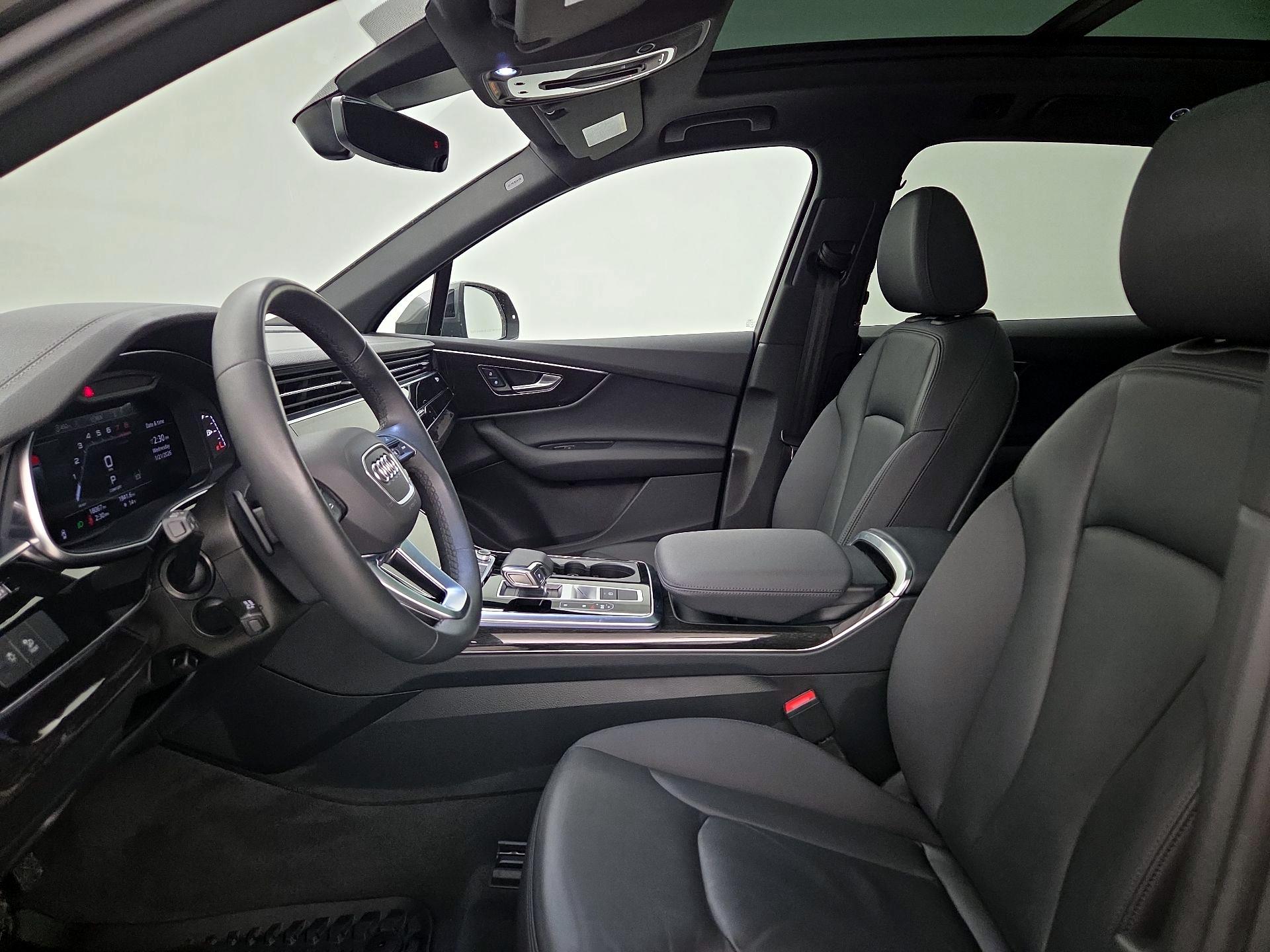 Thumbnail: 2023 Audi Q7 - 11