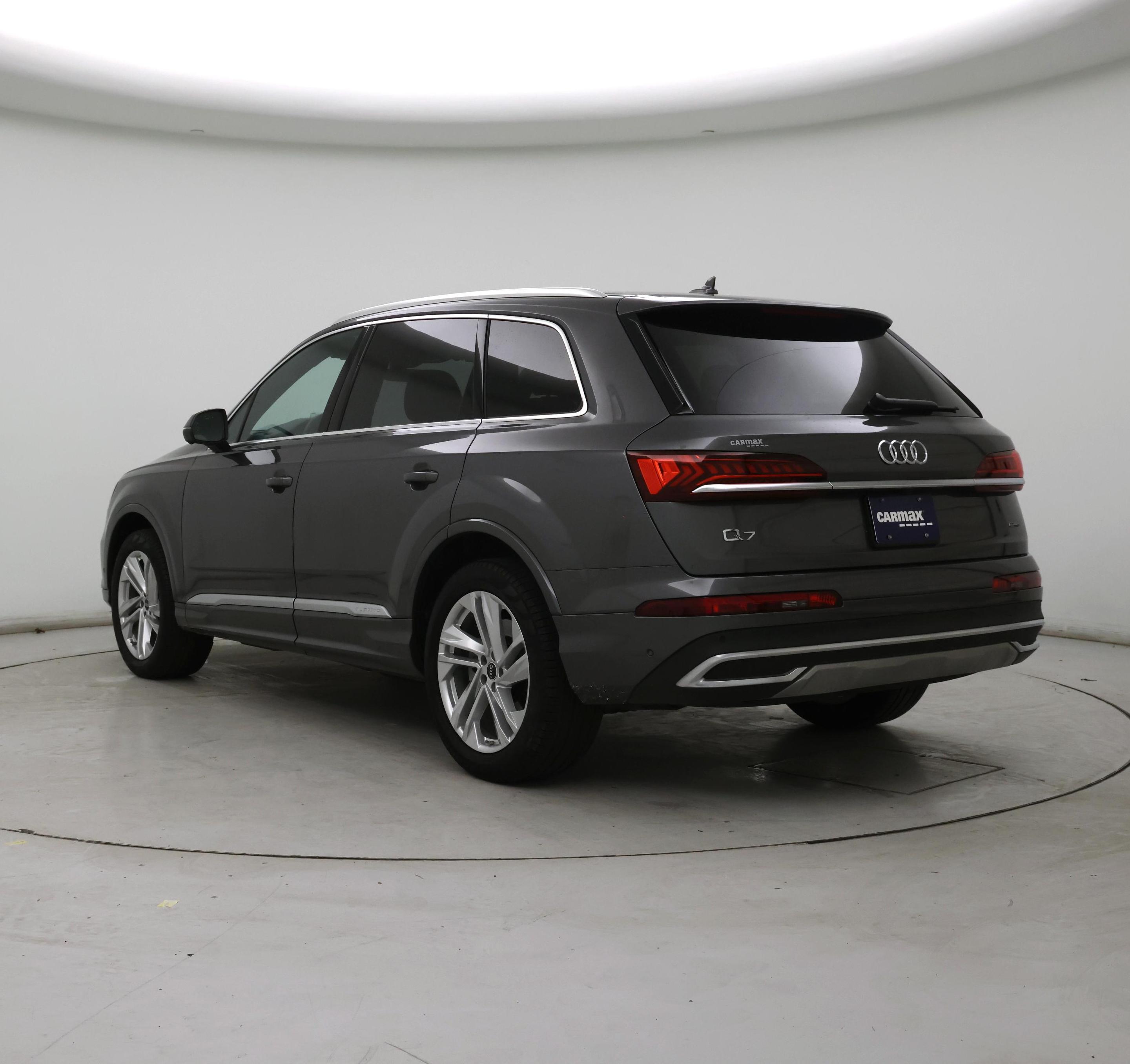 Thumbnail: 2023 Audi Q7 - 2