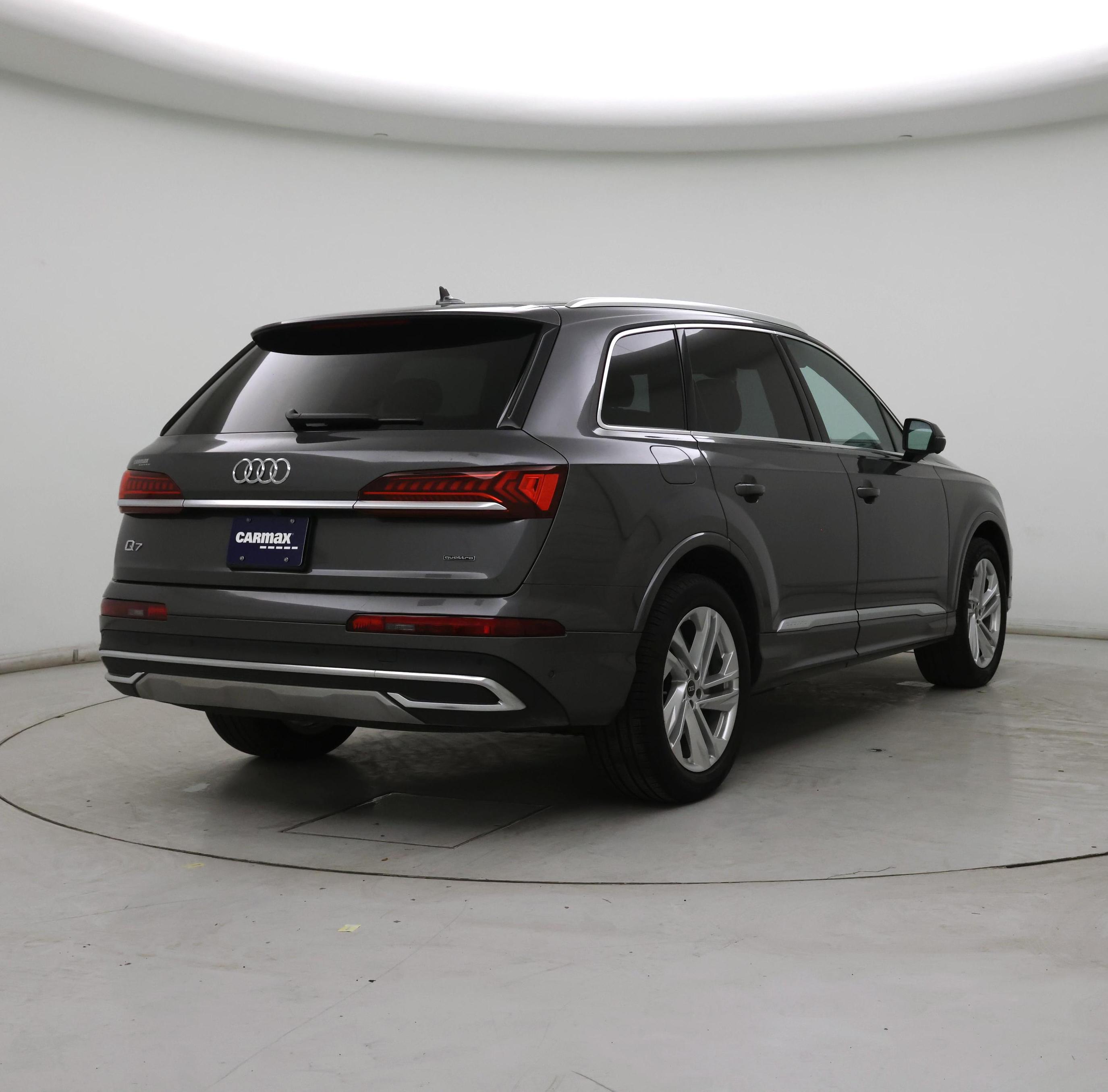 Thumbnail: 2023 Audi Q7 - 8