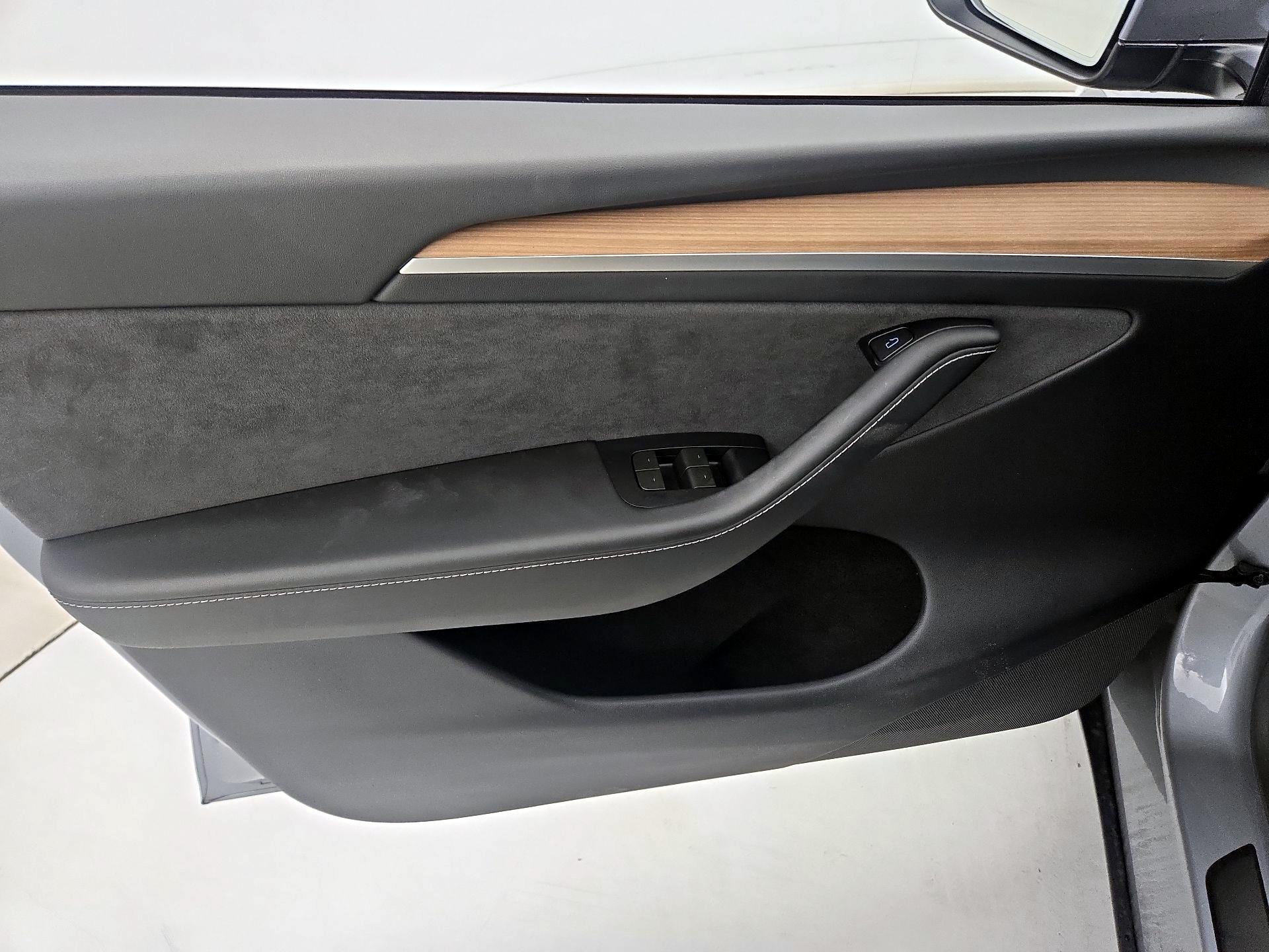 Thumbnail: 2024 Tesla Model Y - 12