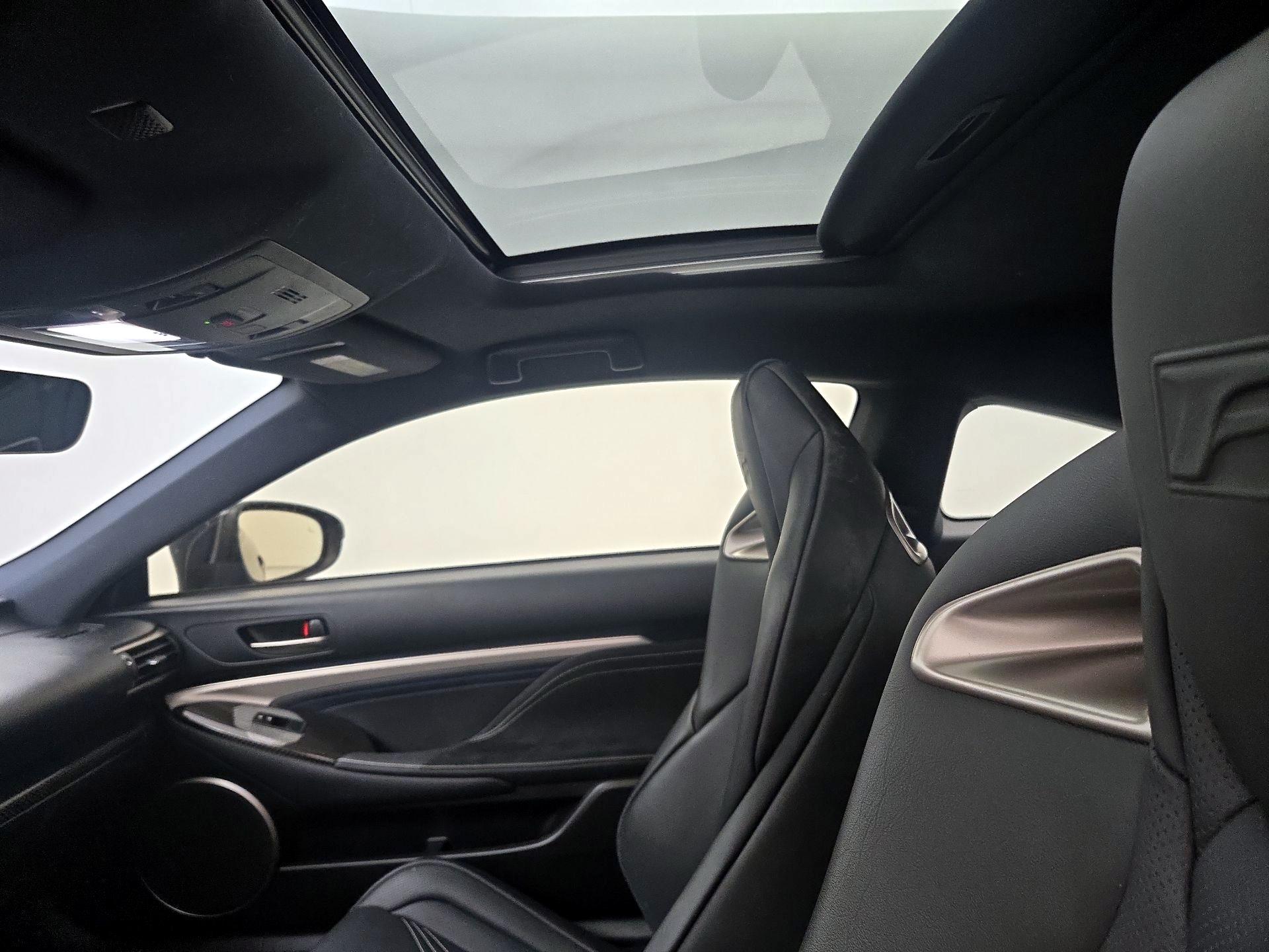 Thumbnail: 2019 Lexus RC - 19