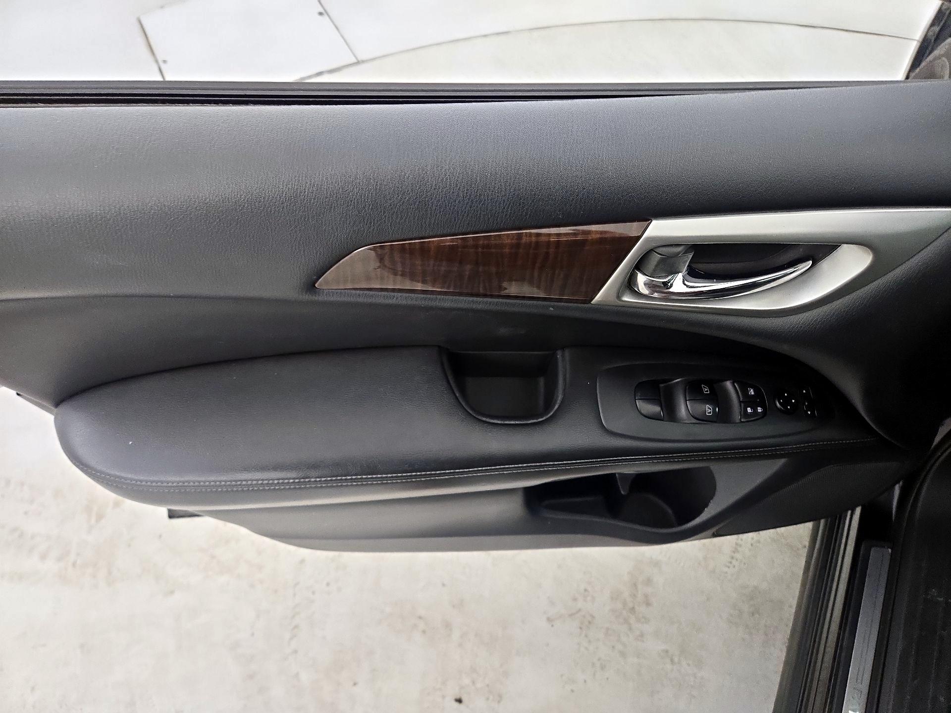 Thumbnail: 2015 Nissan Pathfinder - 12