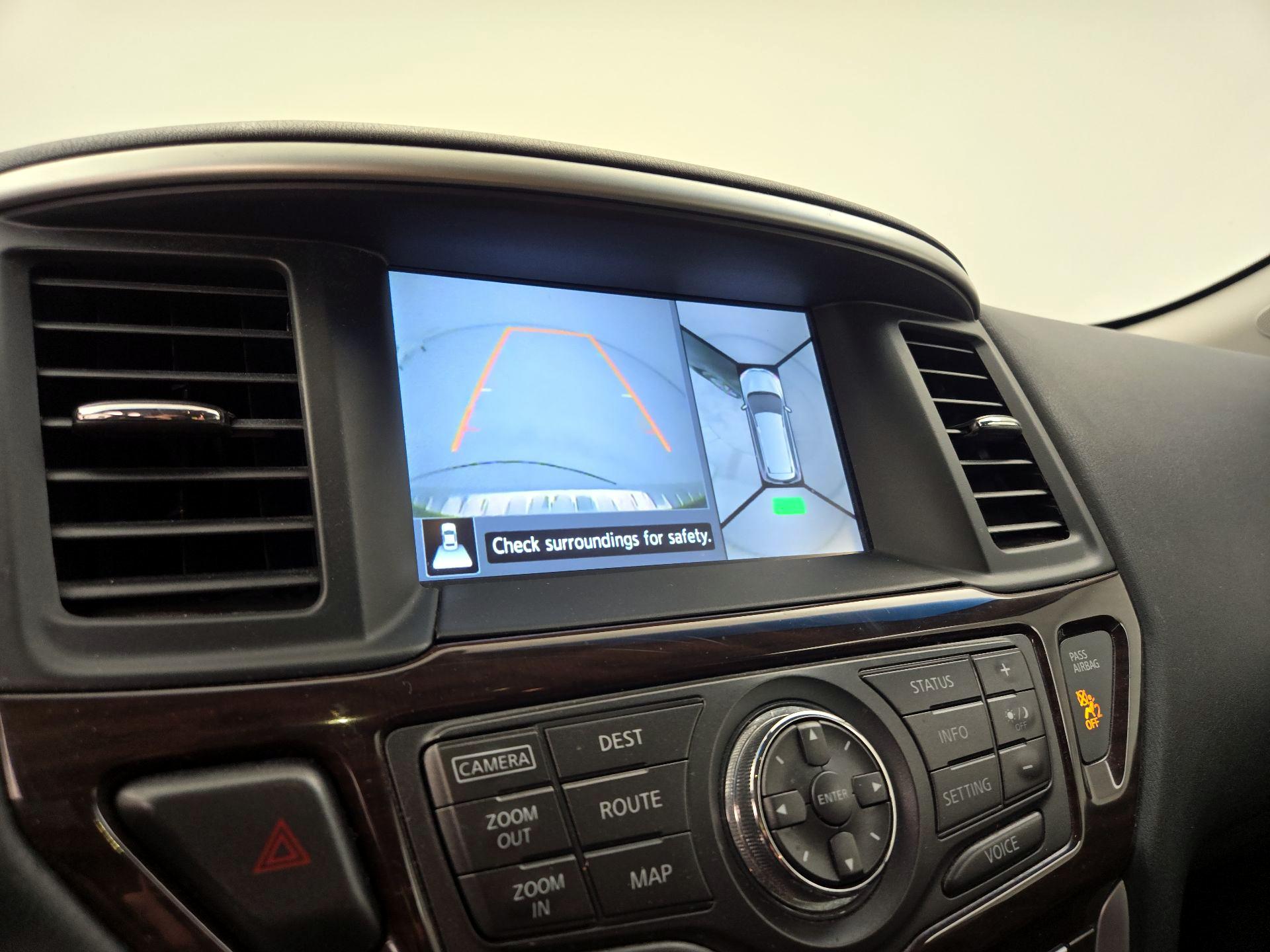 Thumbnail: 2015 Nissan Pathfinder - 14