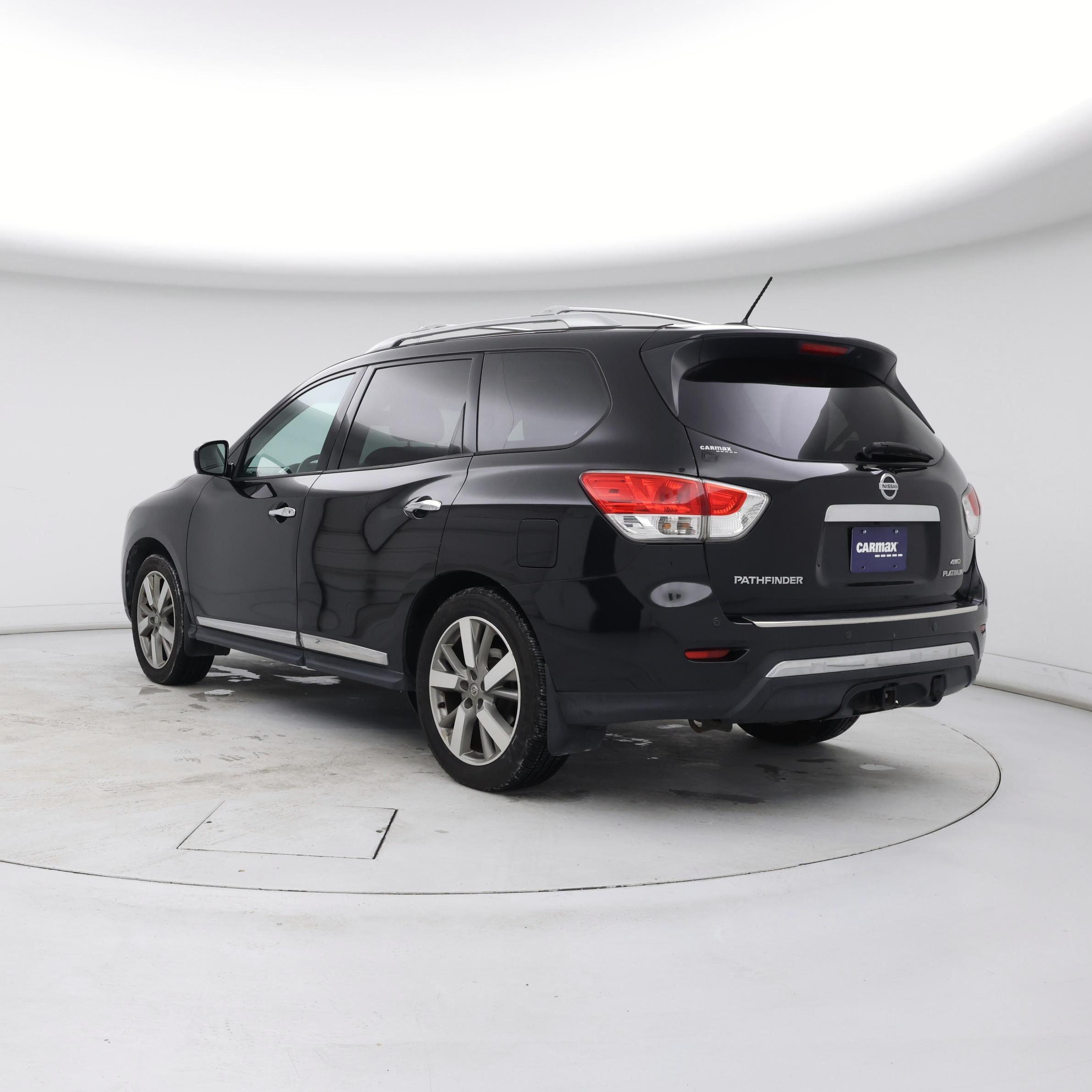Thumbnail: 2015 Nissan Pathfinder - 2
