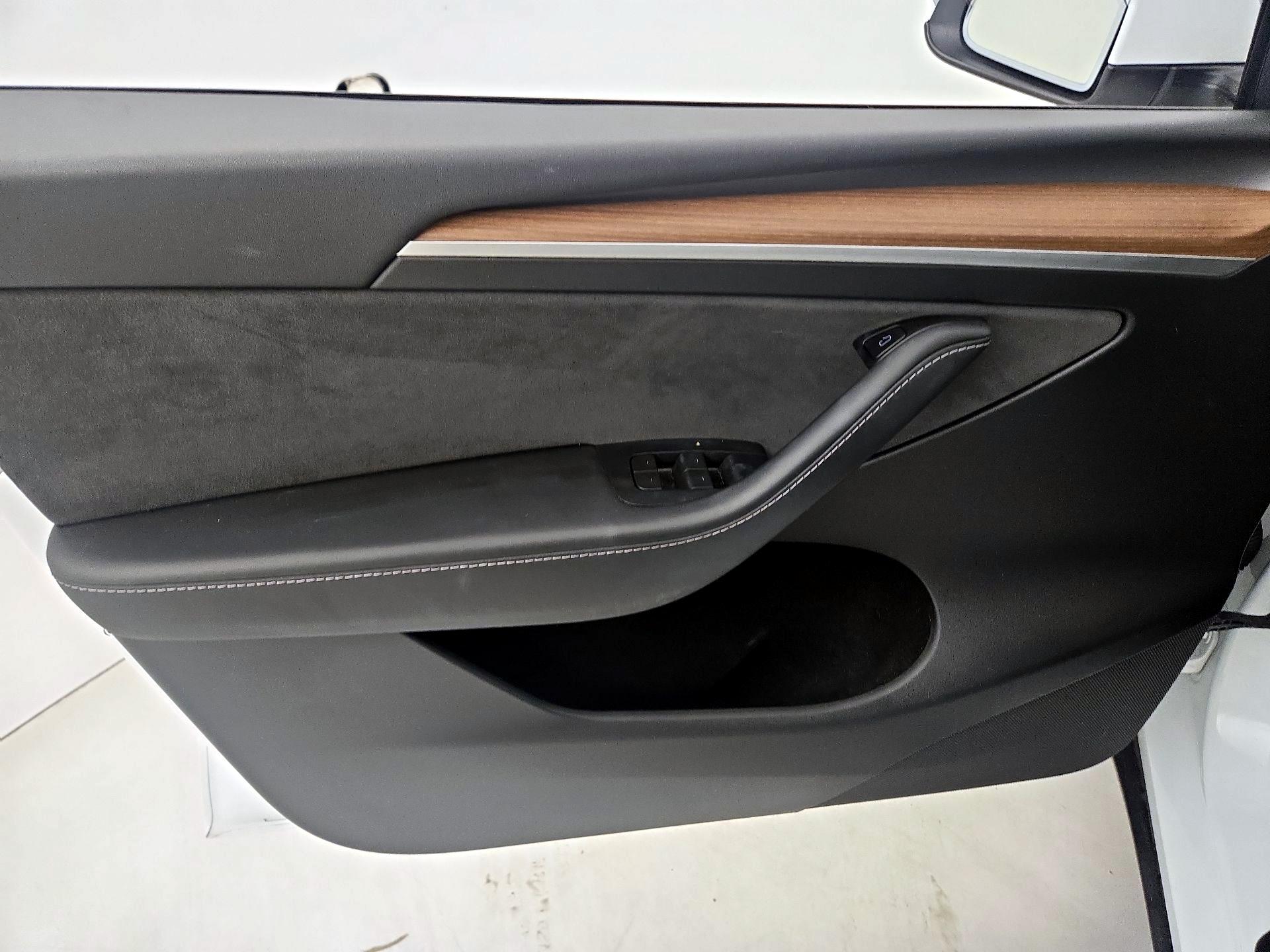 Thumbnail: 2024 Tesla Model Y - 12