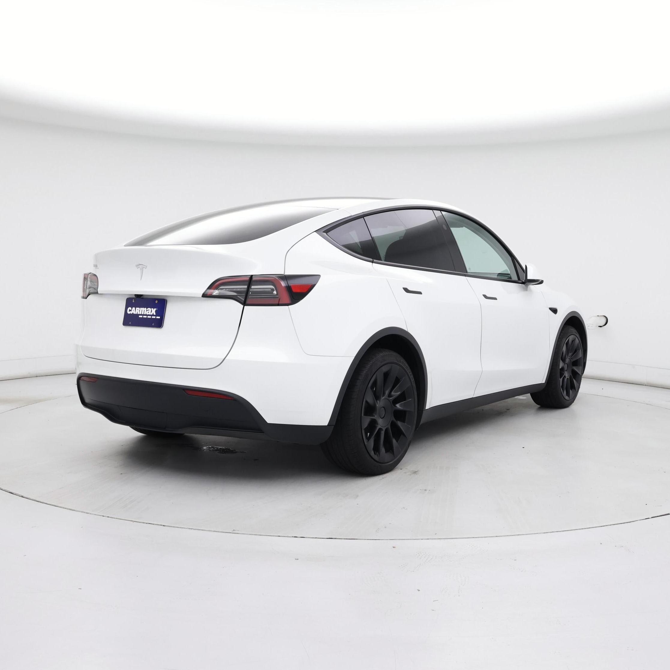 Thumbnail: 2024 Tesla Model Y - 8