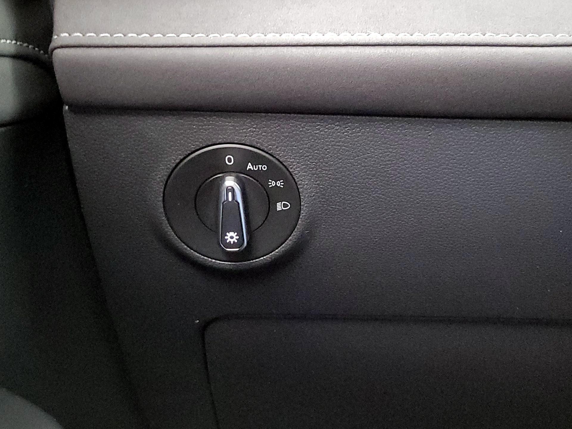 Thumbnail: 2025 Volkswagen Taos - 13