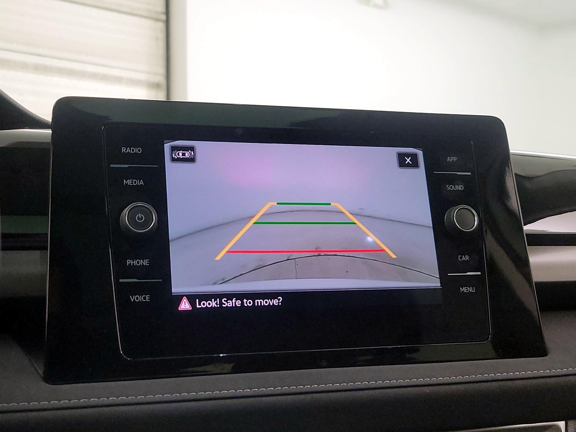 Thumbnail: 2025 Volkswagen Taos - 14