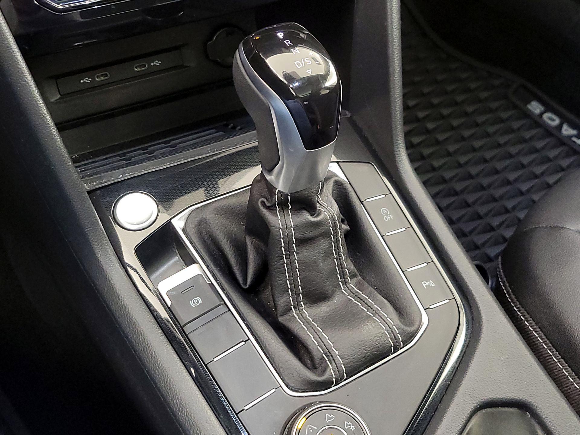 Thumbnail: 2025 Volkswagen Taos - 17