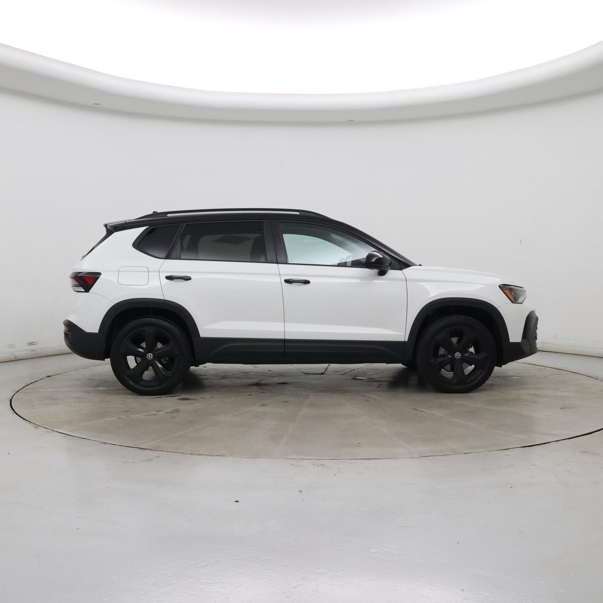 Thumbnail: 2025 Volkswagen Taos - 7