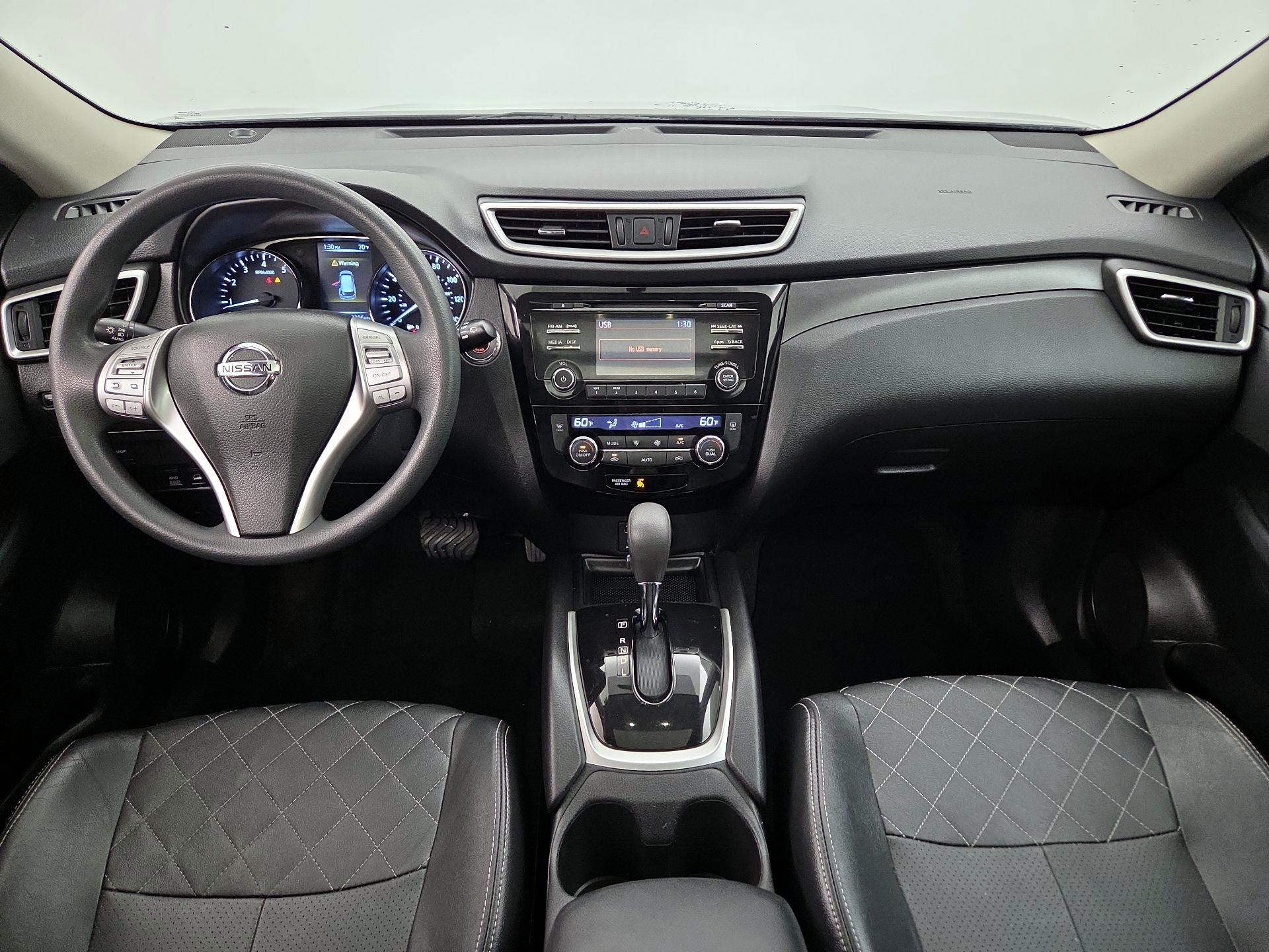 Thumbnail: 2015 Nissan Rogue - 9