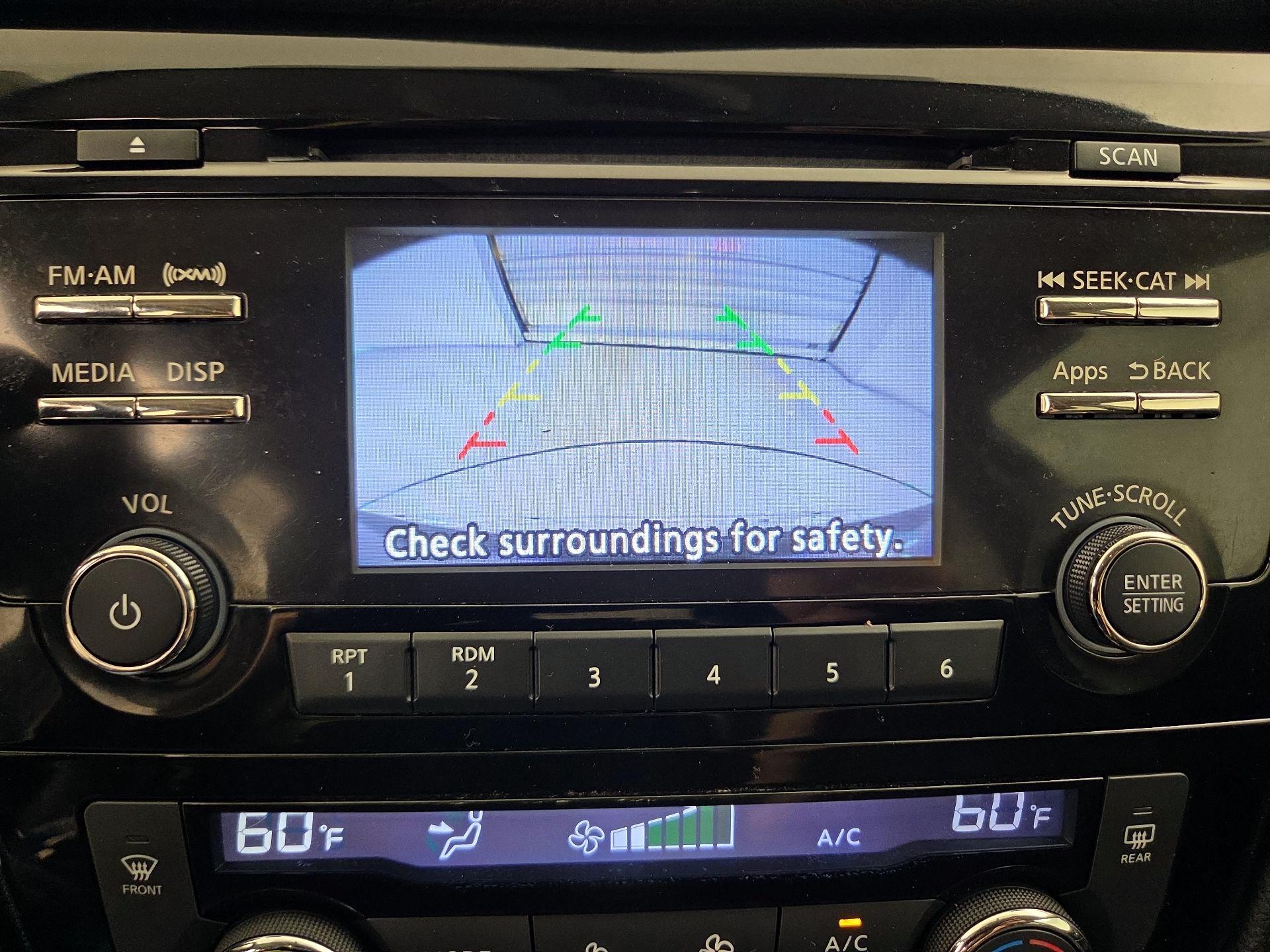 Thumbnail: 2015 Nissan Rogue - 14