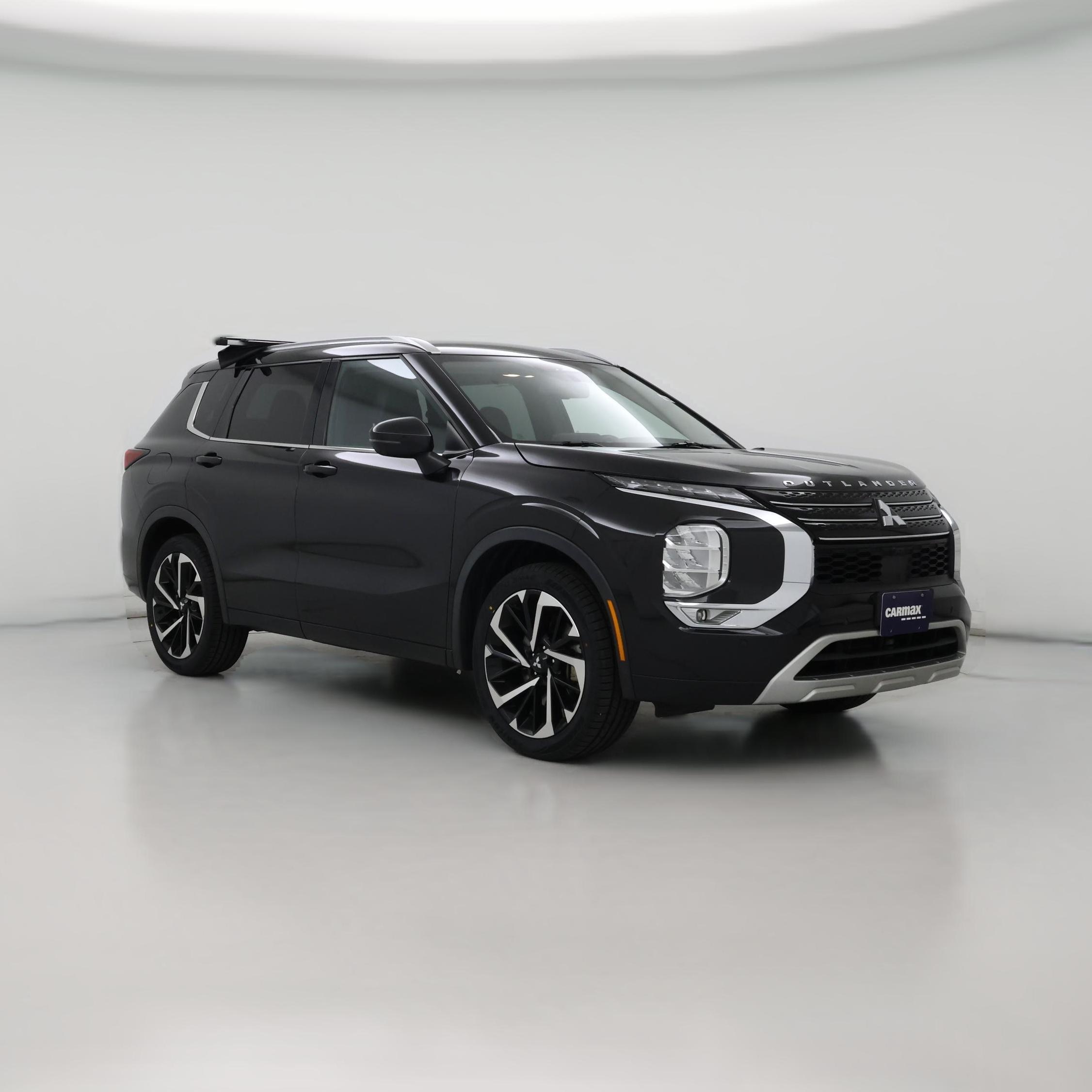 Thumbnail: 2022 Mitsubishi Outlander - 1