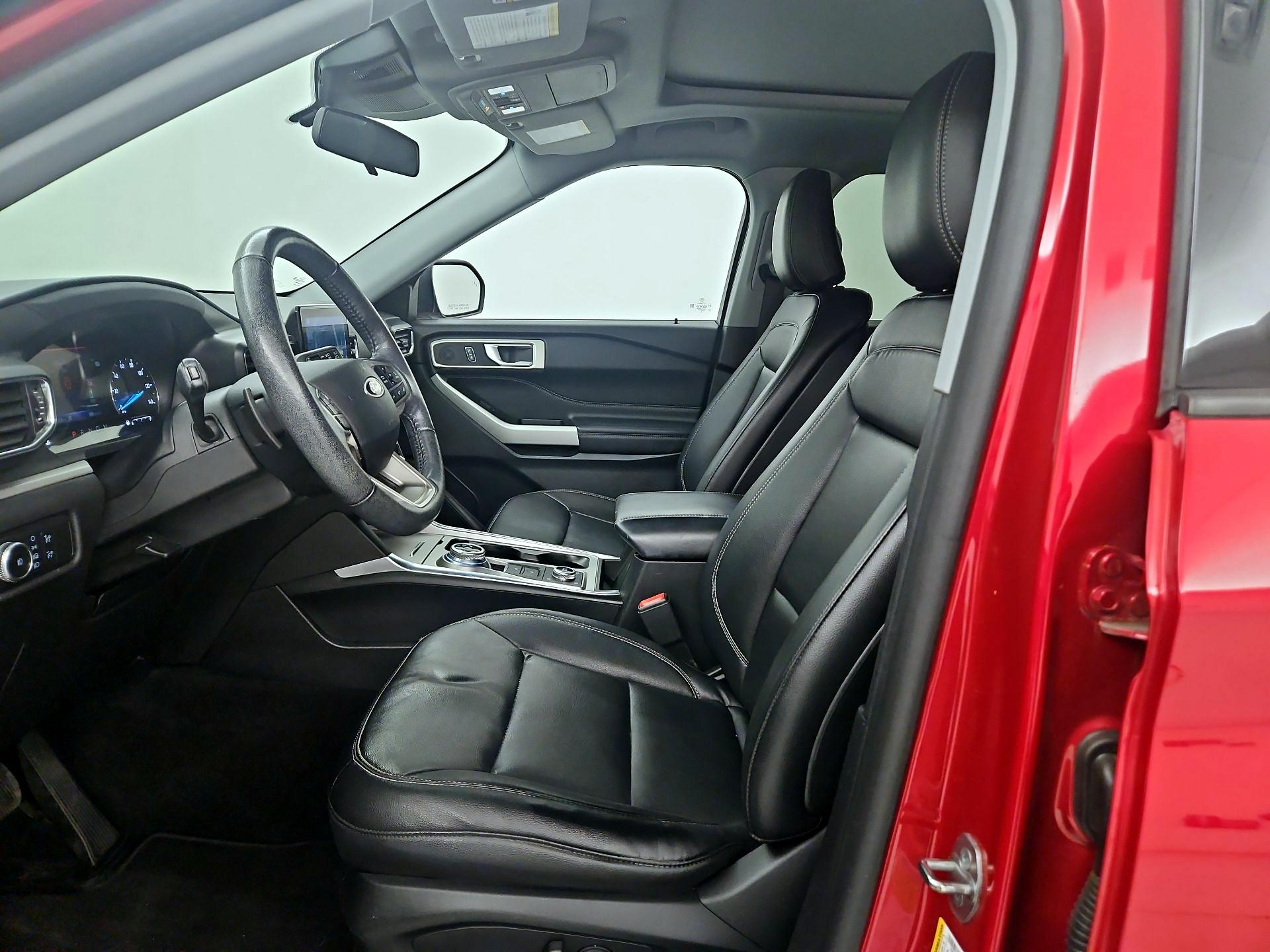 Thumbnail: 2020 Ford Explorer - 11