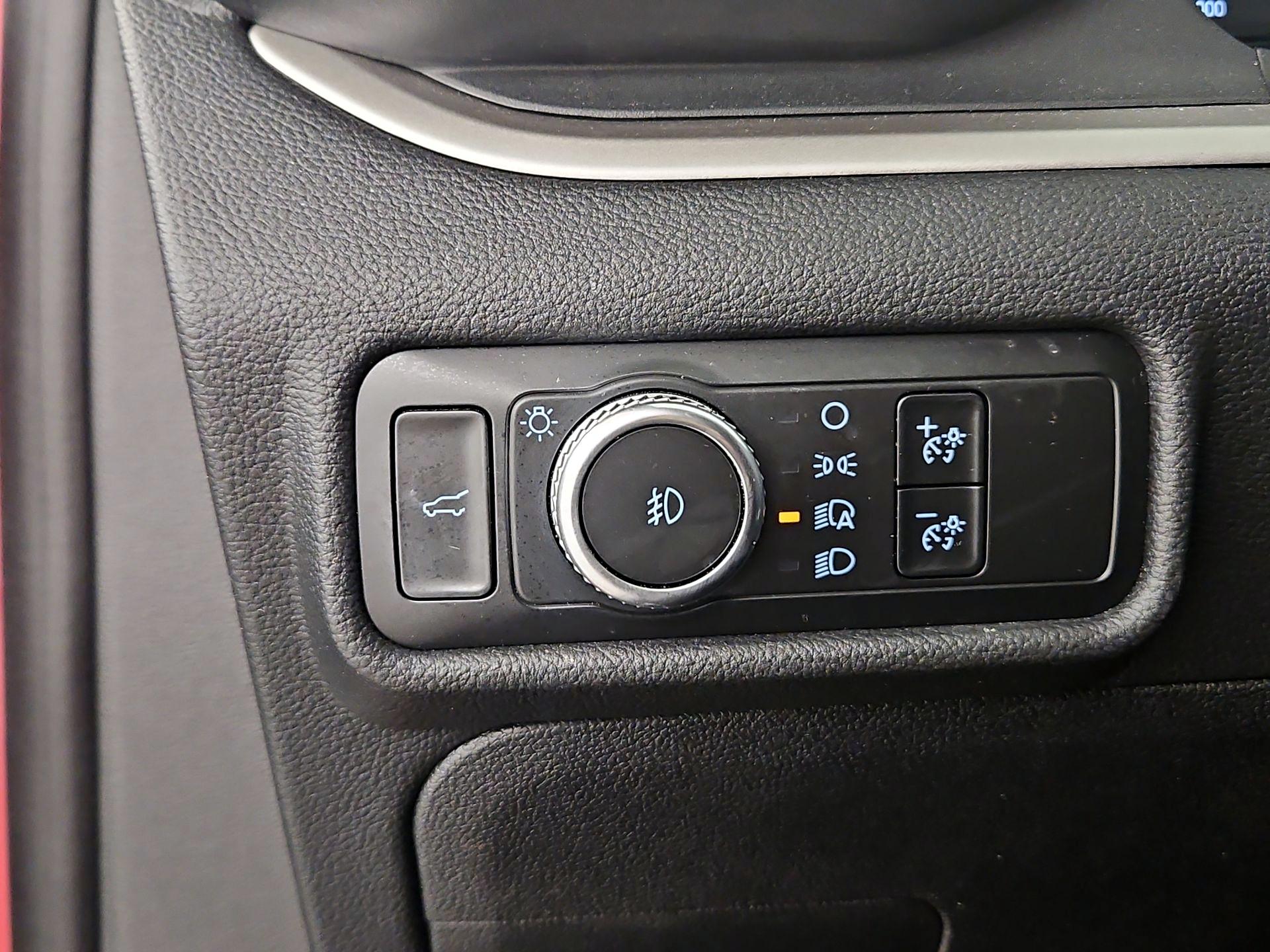 Thumbnail: 2020 Ford Explorer - 13