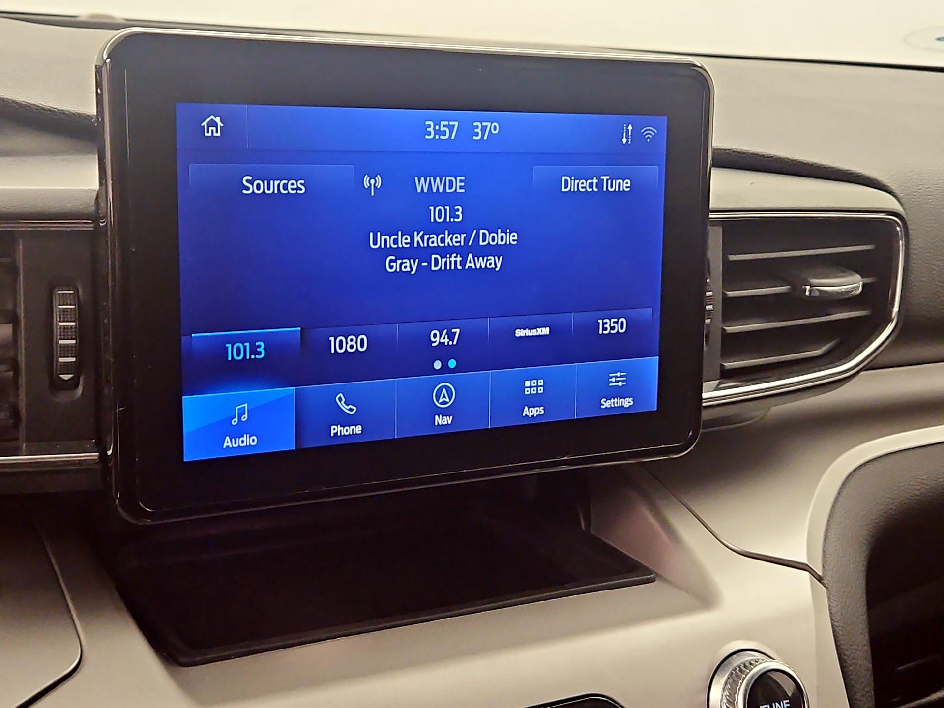 Thumbnail: 2020 Ford Explorer - 16