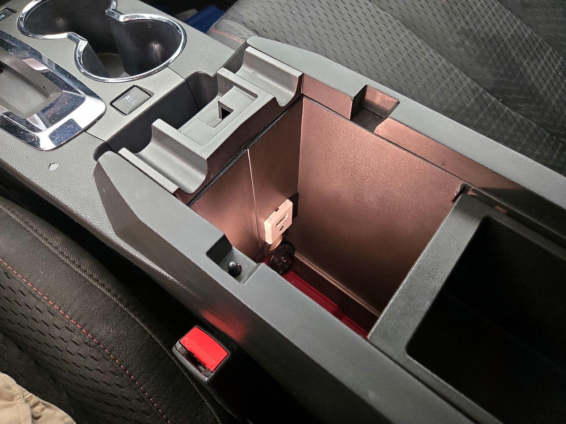 Thumbnail: 2014 Chevrolet Equinox - 17