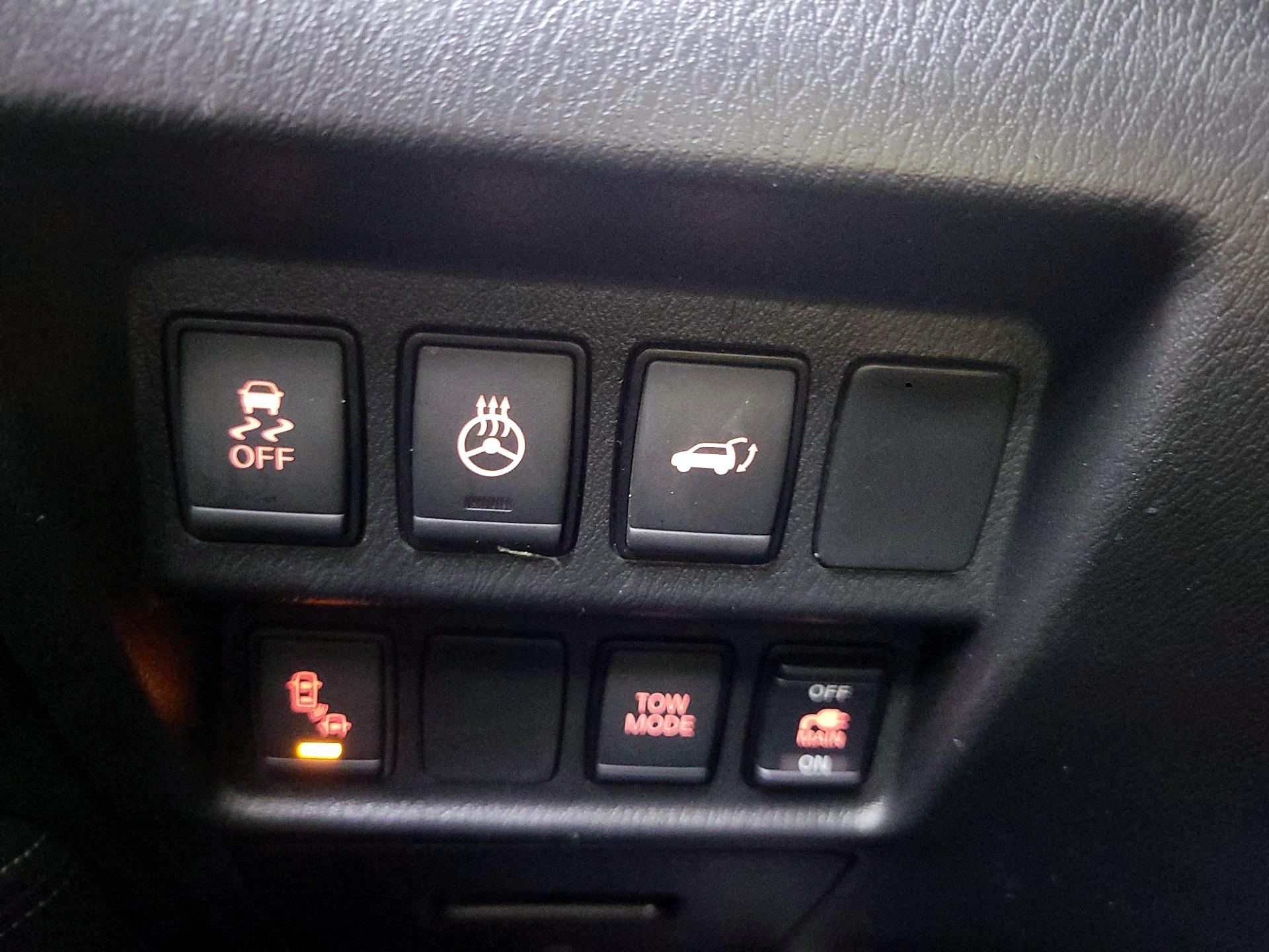 Thumbnail: 2018 Nissan Pathfinder - 11